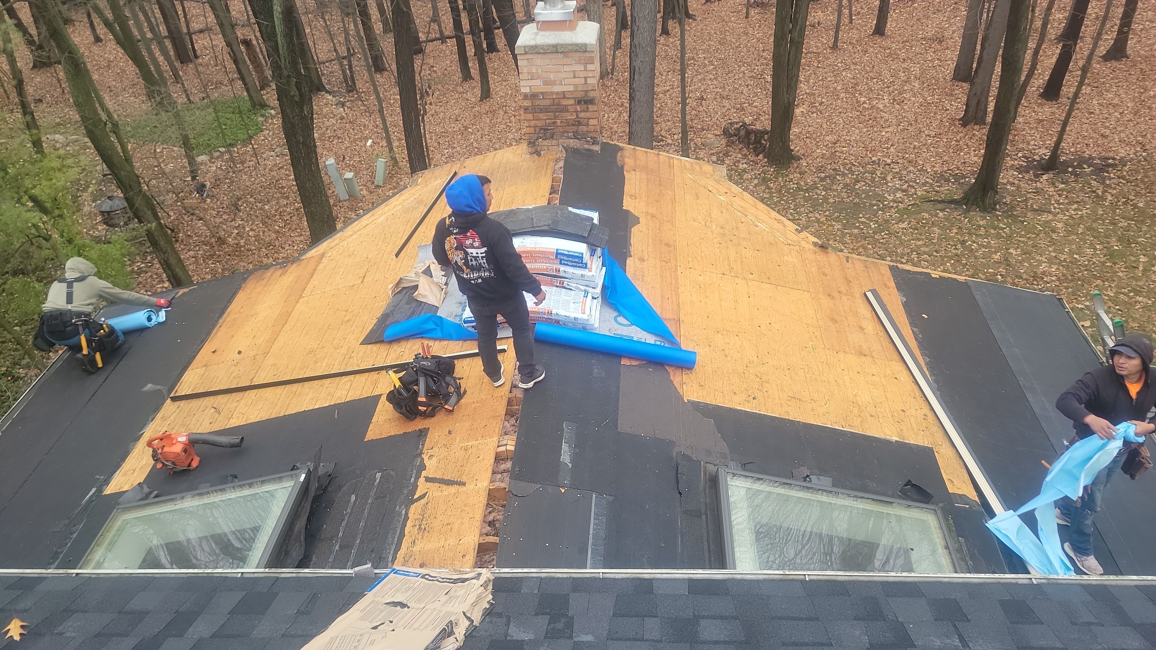 Roof Replacement using CertainTeed Northgate by 180 Contractors
