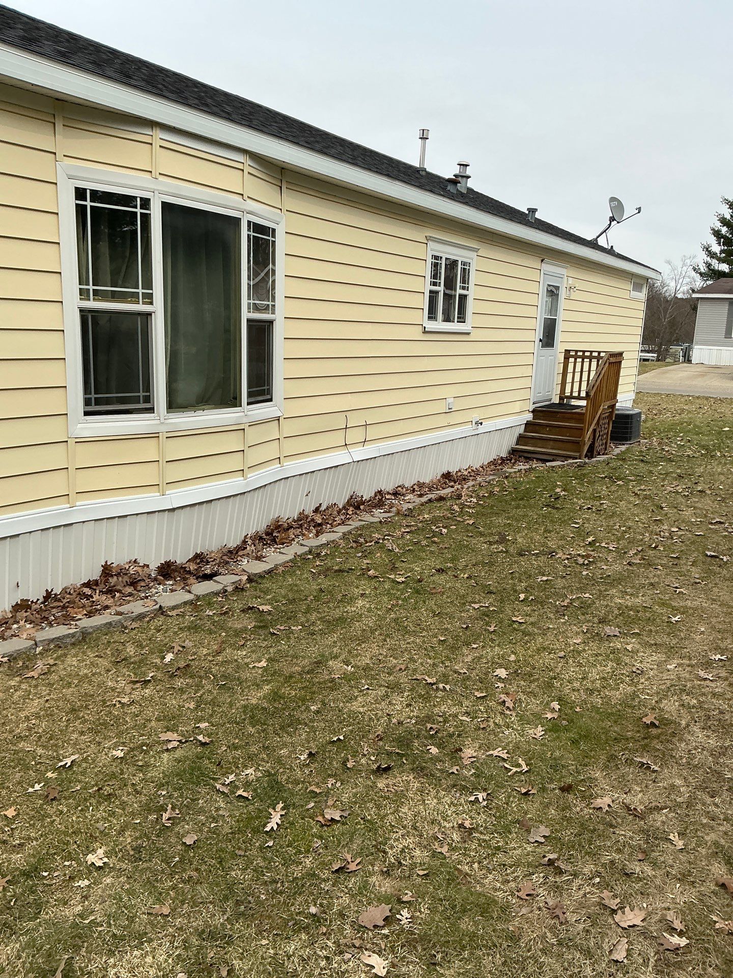 4320 Briar Ridge Street Northeast Rockford, MI 49341 by Veteran Roofing & Exteriors