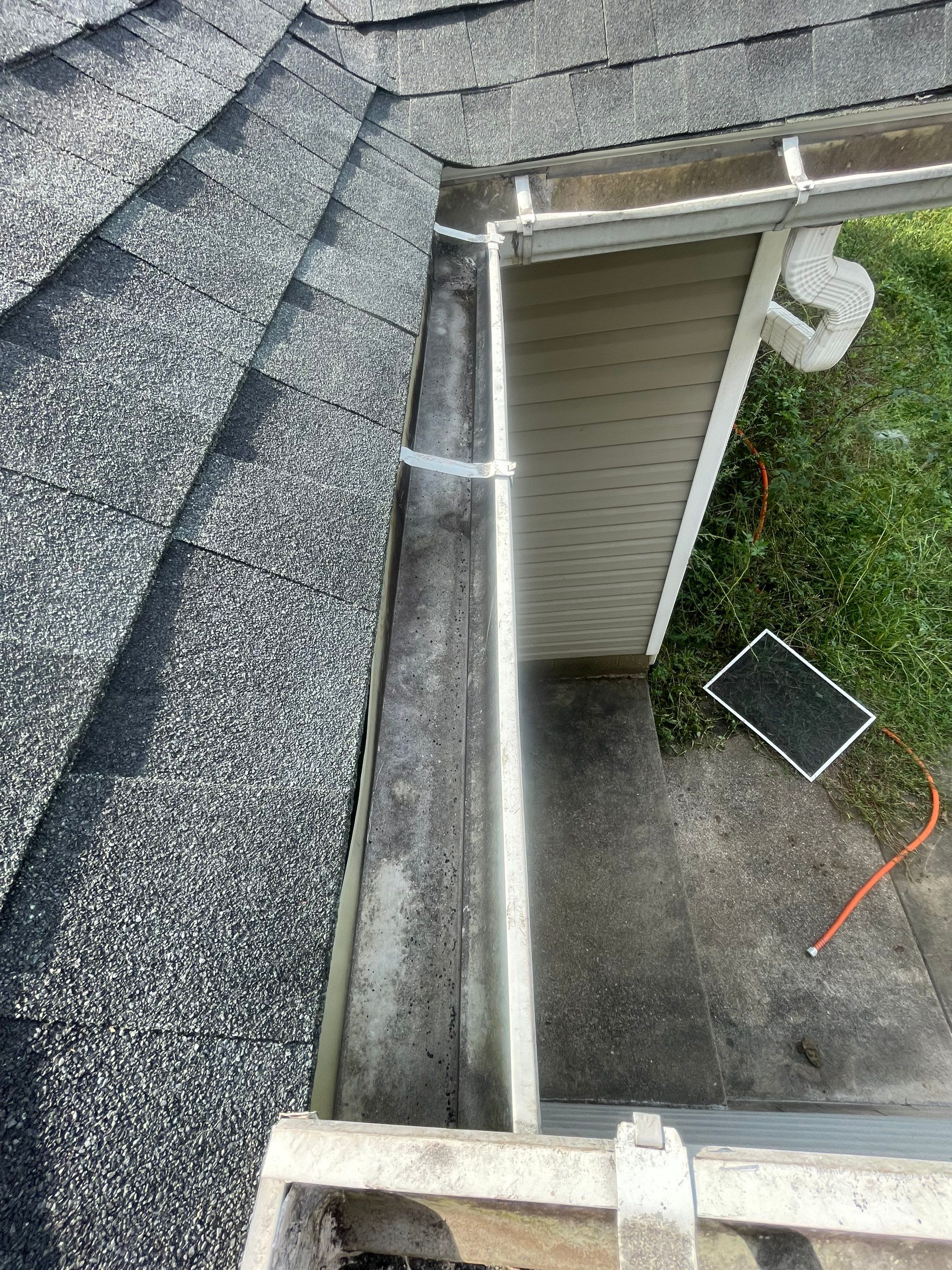 Residential Roofing Installation using GAF Timberline HDZ by Rainstoppers Roofing