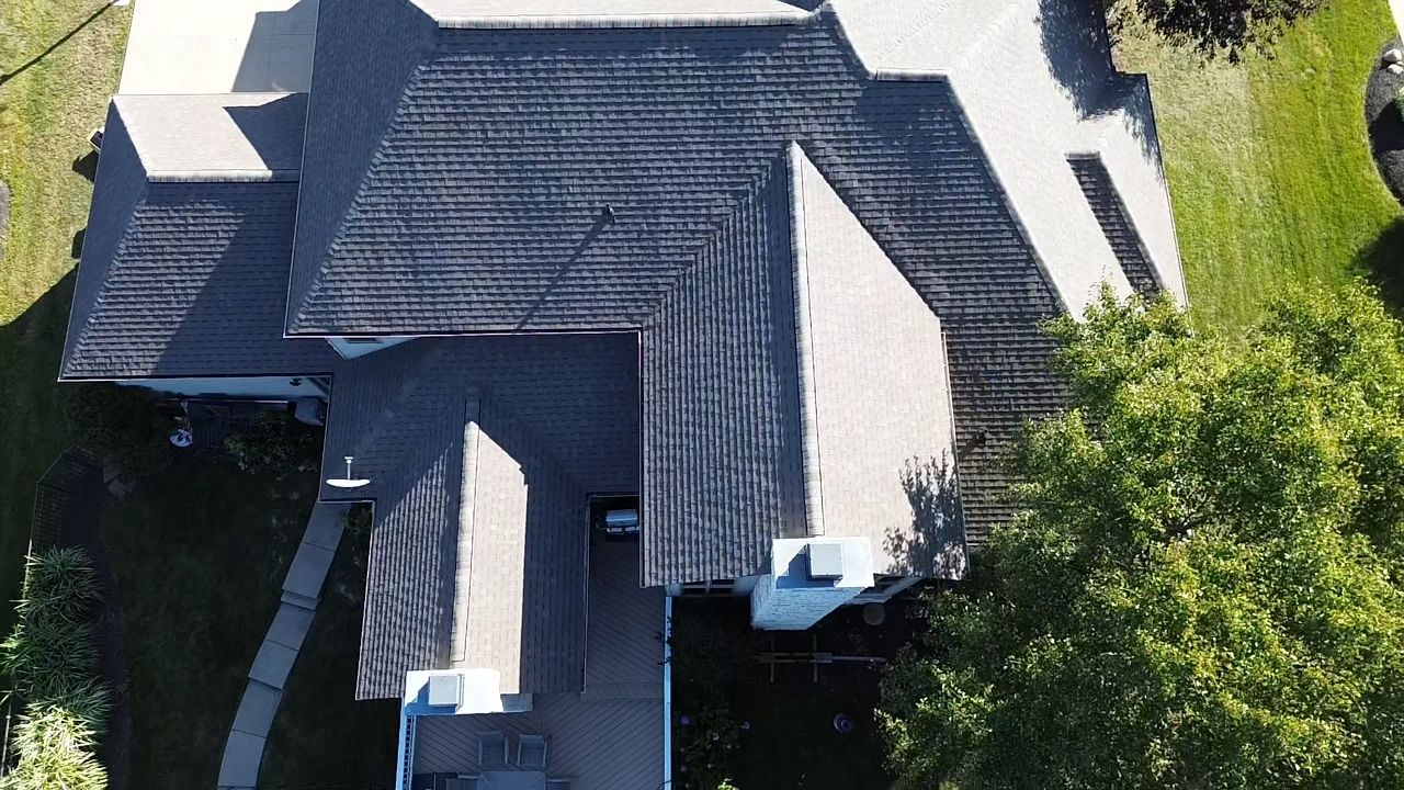 ATLAS PINNACLE COLOR: WEATHERED WOOD by Eagle Eye Roofing