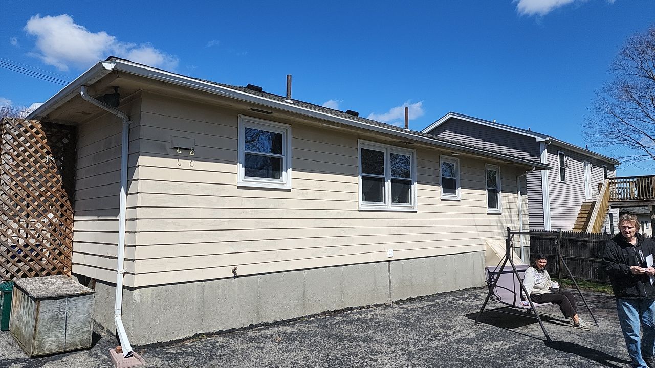 Siding Installation using Everlast Composite Siding by UBrothers Construction