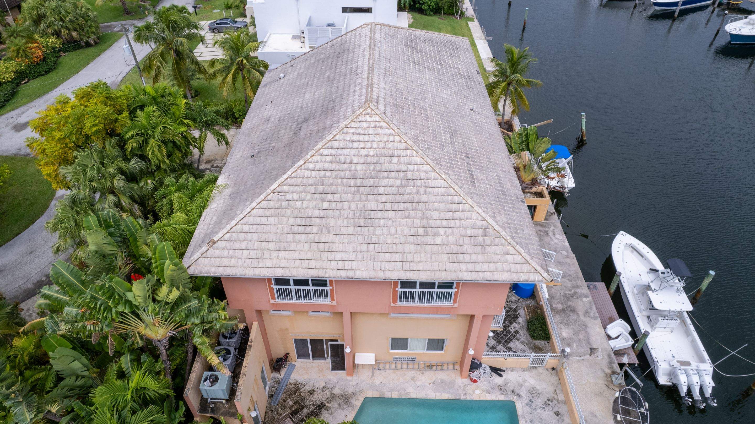 Metal Roof - Aluminum - Slate Gray by Istueta Roofing