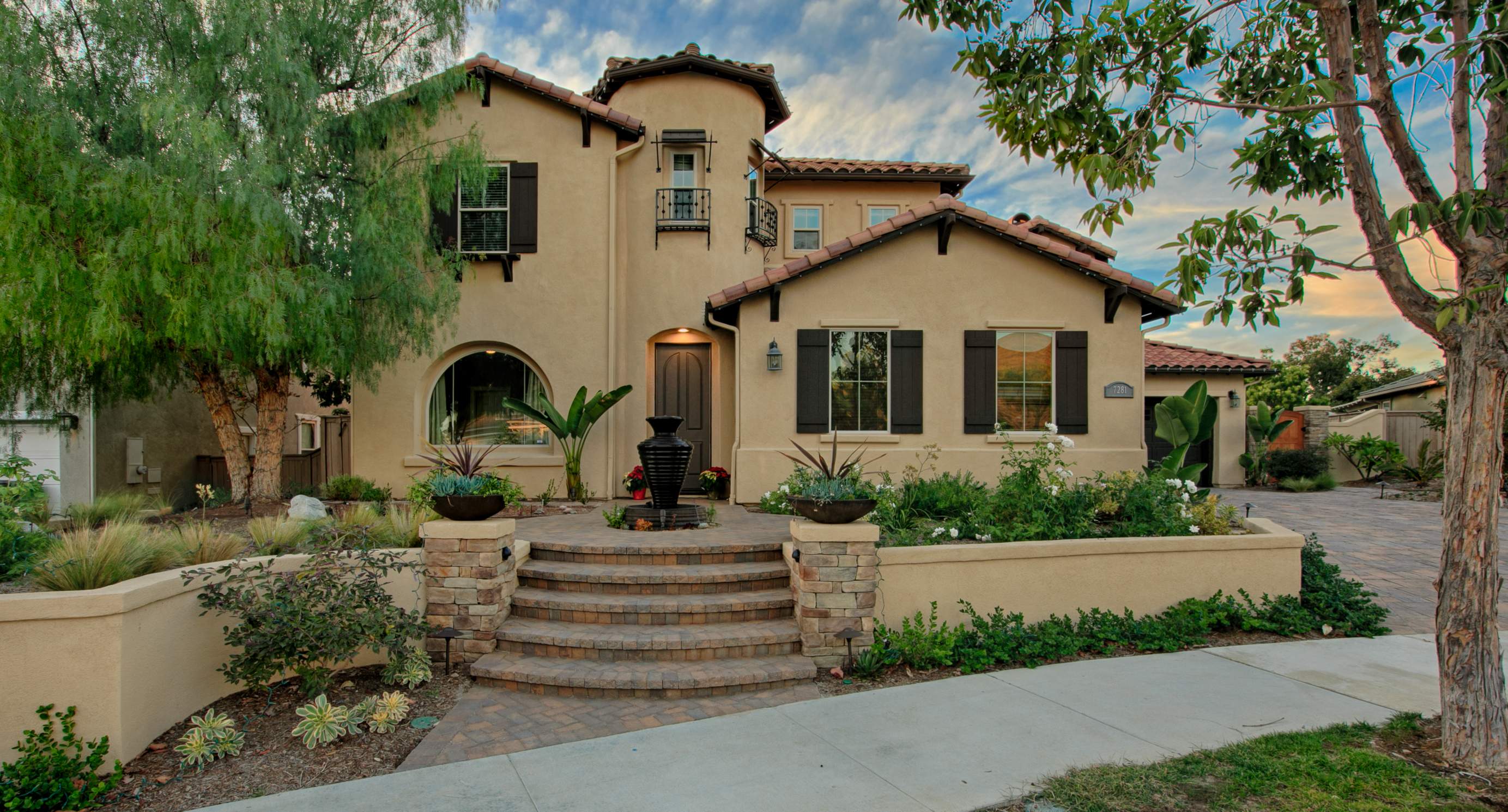 Black by Evoscapes