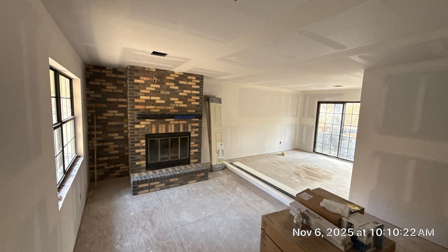 Project by Decor Roofing & Restoration by Decor Roofing & Restoration