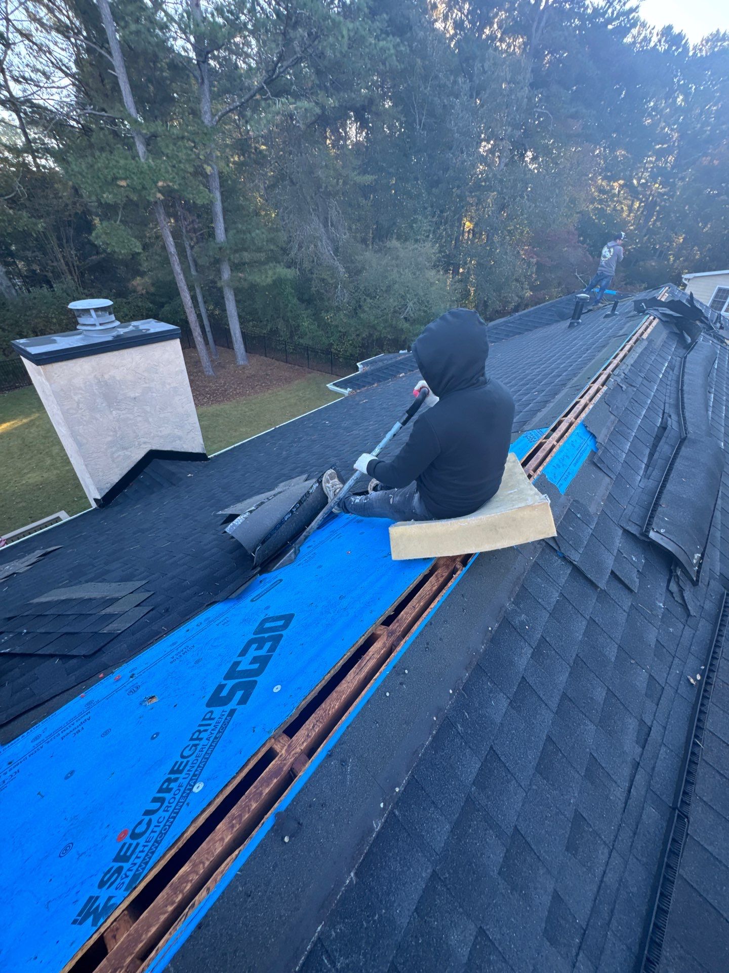 GAF Natural Shadow - Charcoal by Elite Roofing LLC