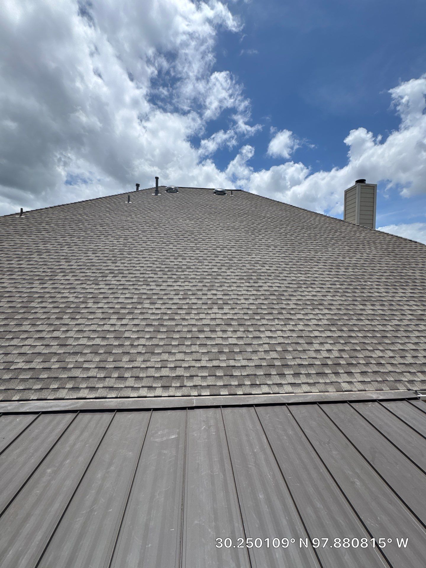 GAF UHDZ - Weathered Wood by Elite Roofing LLC