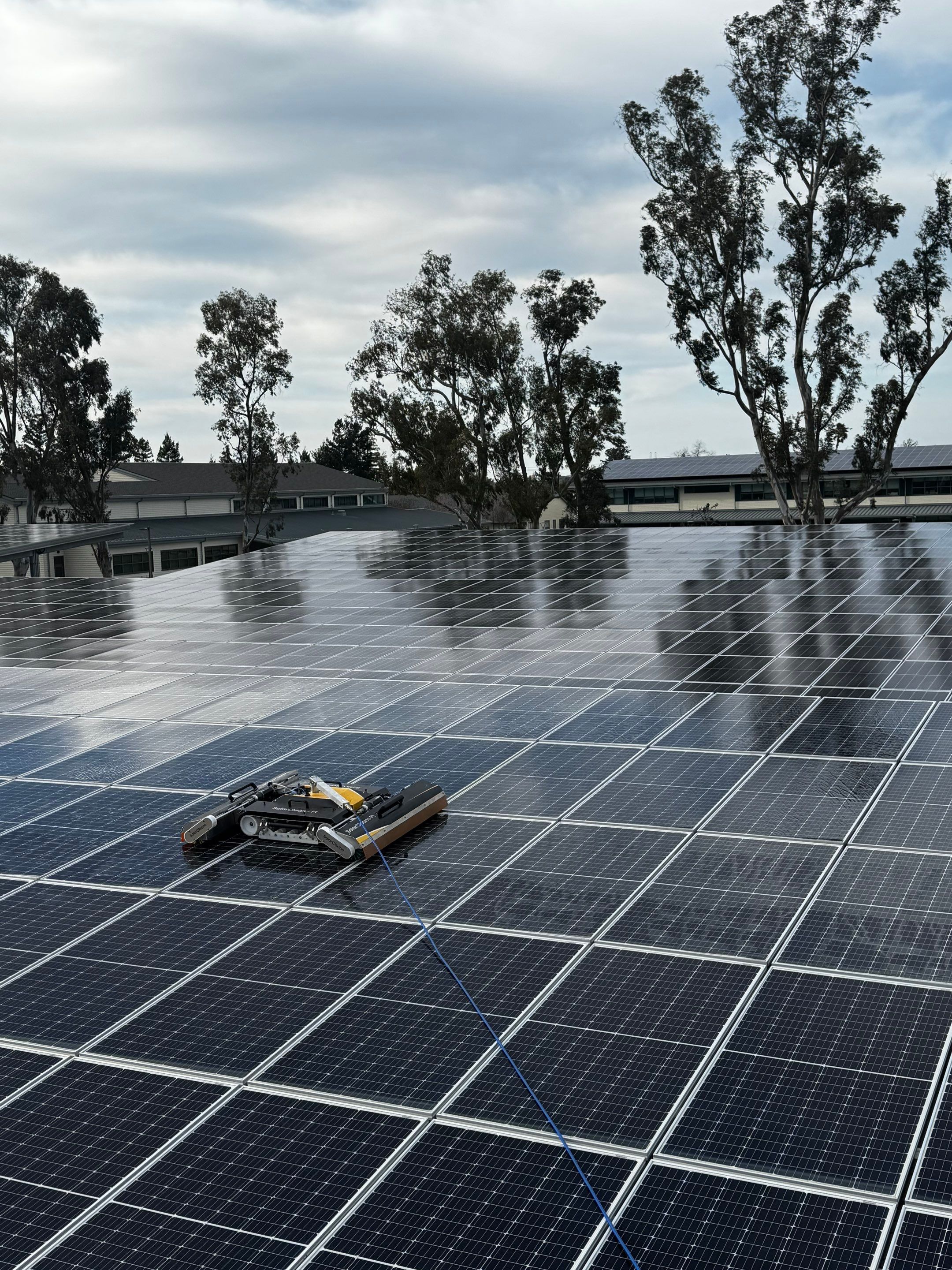 Commercial Solar Panel Cleaning using Deionized Water by All One Solar Shine