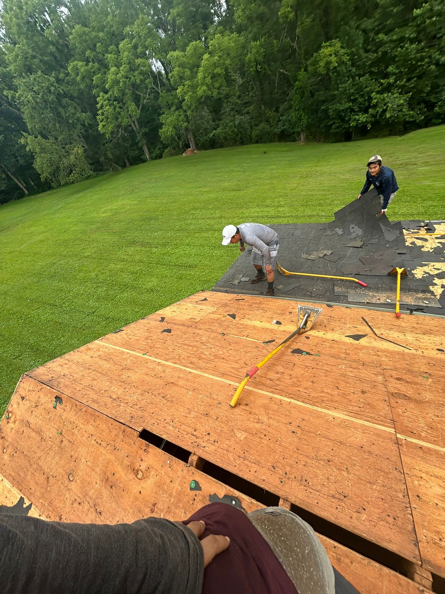 Residential Roofing Installation using GAF Timberline HDZ Fox Hollow Grey by Rainstoppers Roofing