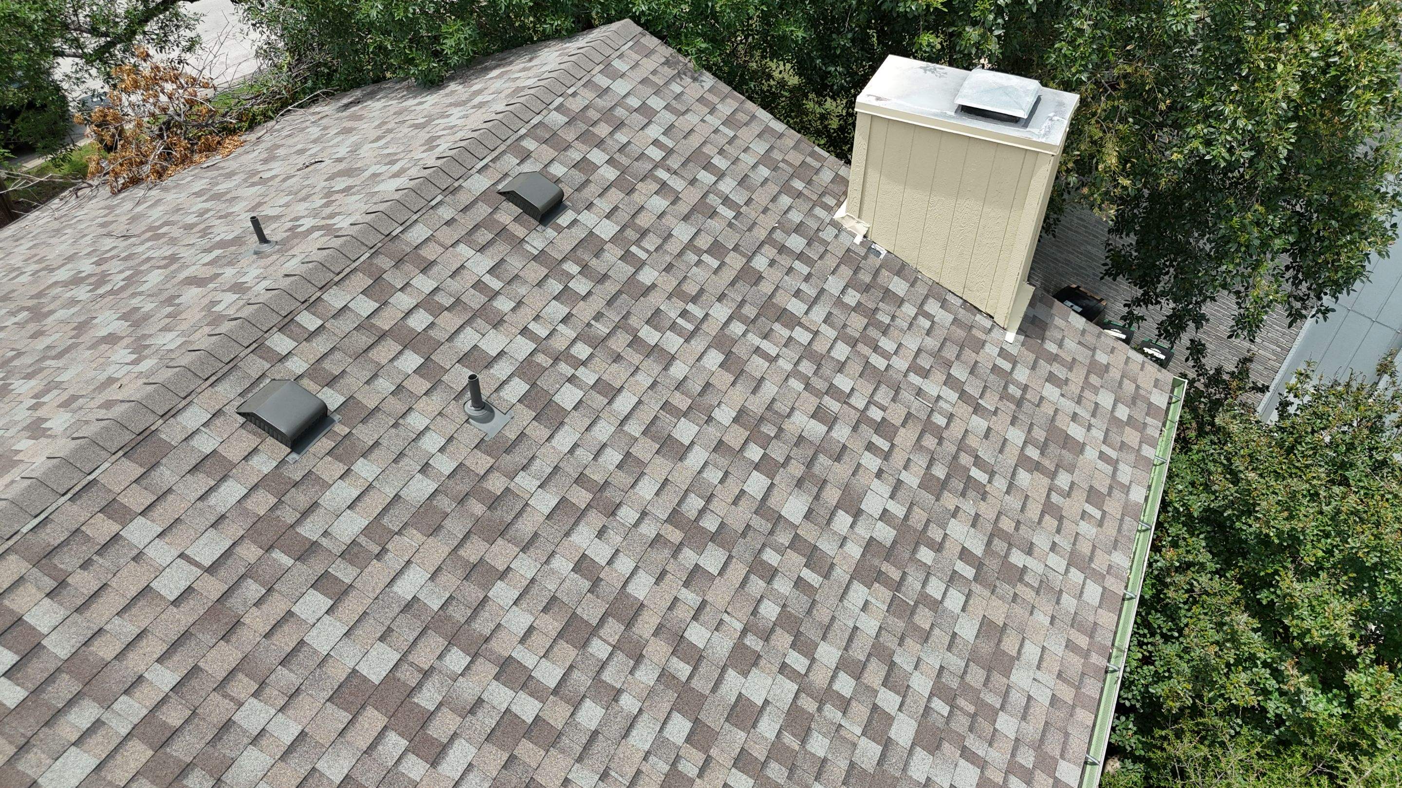 Driftwood - Owens Corning TruDefinition Duration by RoofsOnly.com