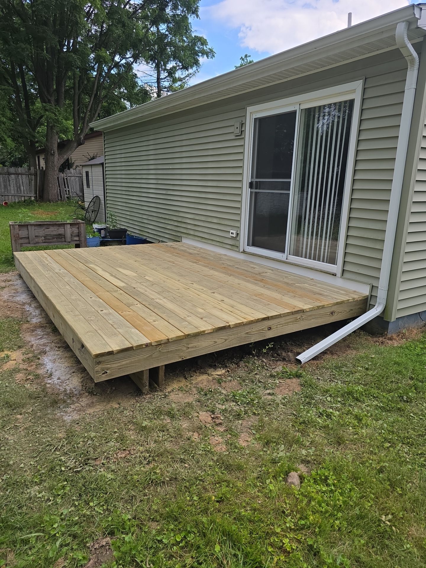 New Deck by 42 North Construction, LLC.