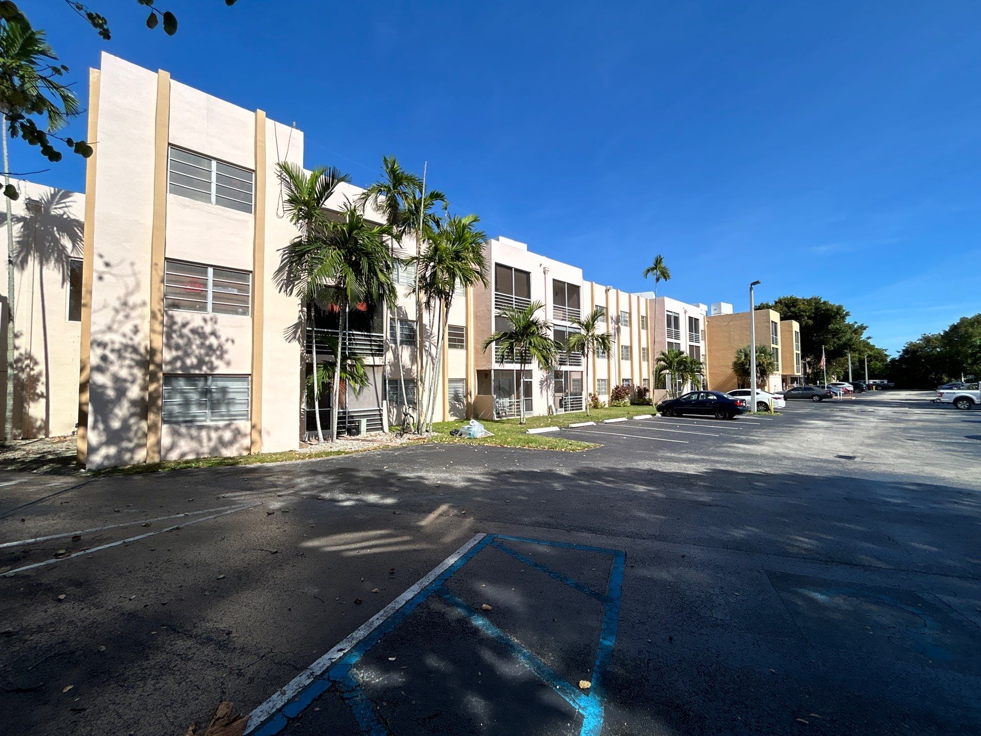 PALMETTO FAIRWAY CONDO by Souffront Construction & Engineering