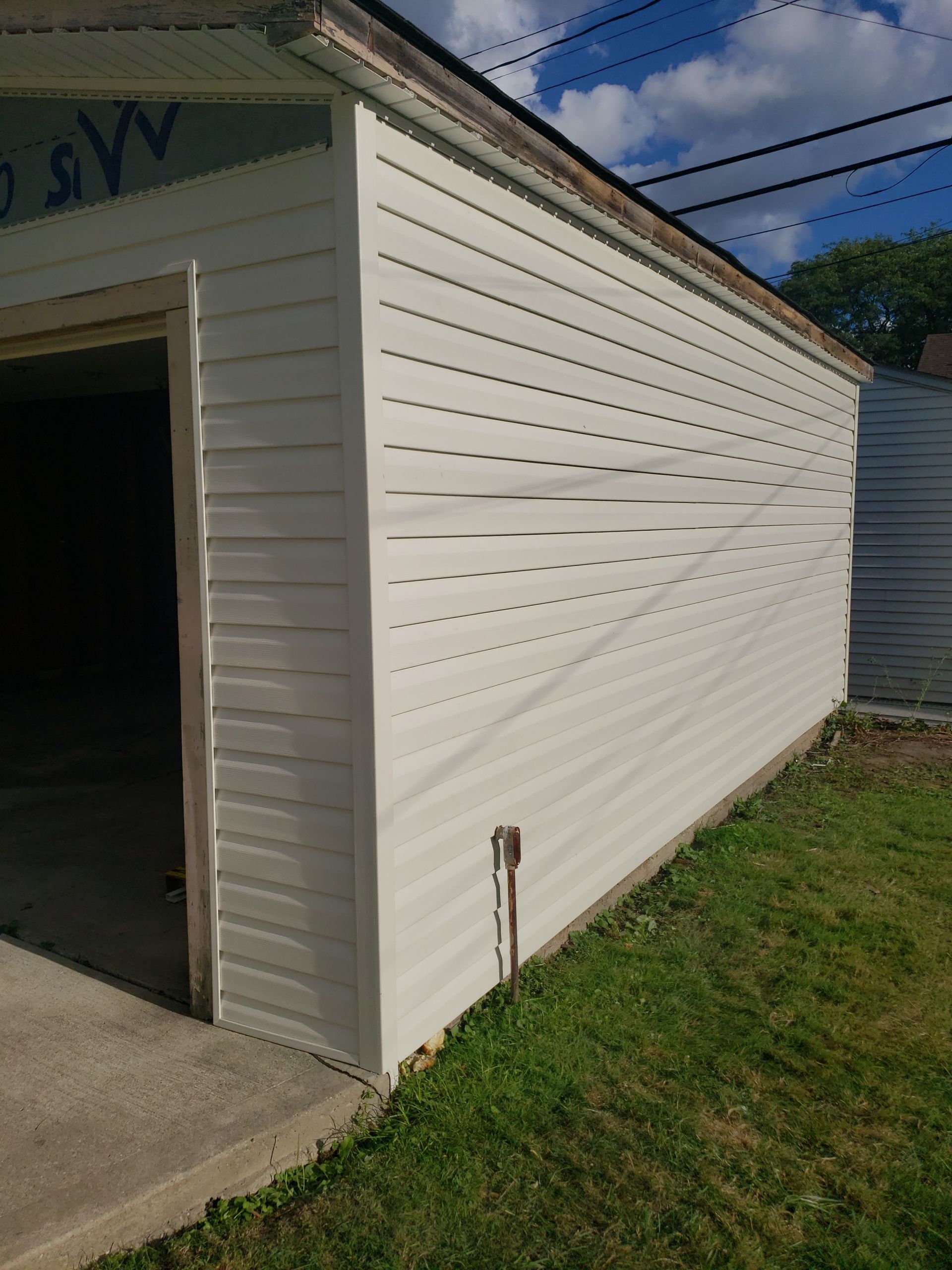 Polaris HomeView, Color: Classic Sand by Eagle Eye Roofing