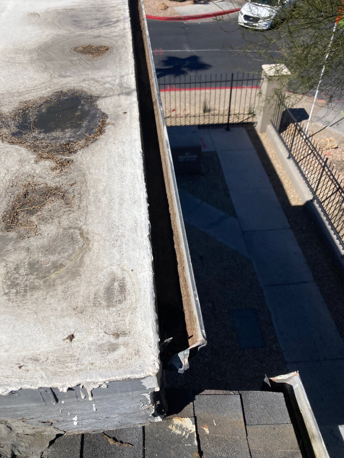 Commercial gutter cleaning North Las Vegas after photo with clean gutters