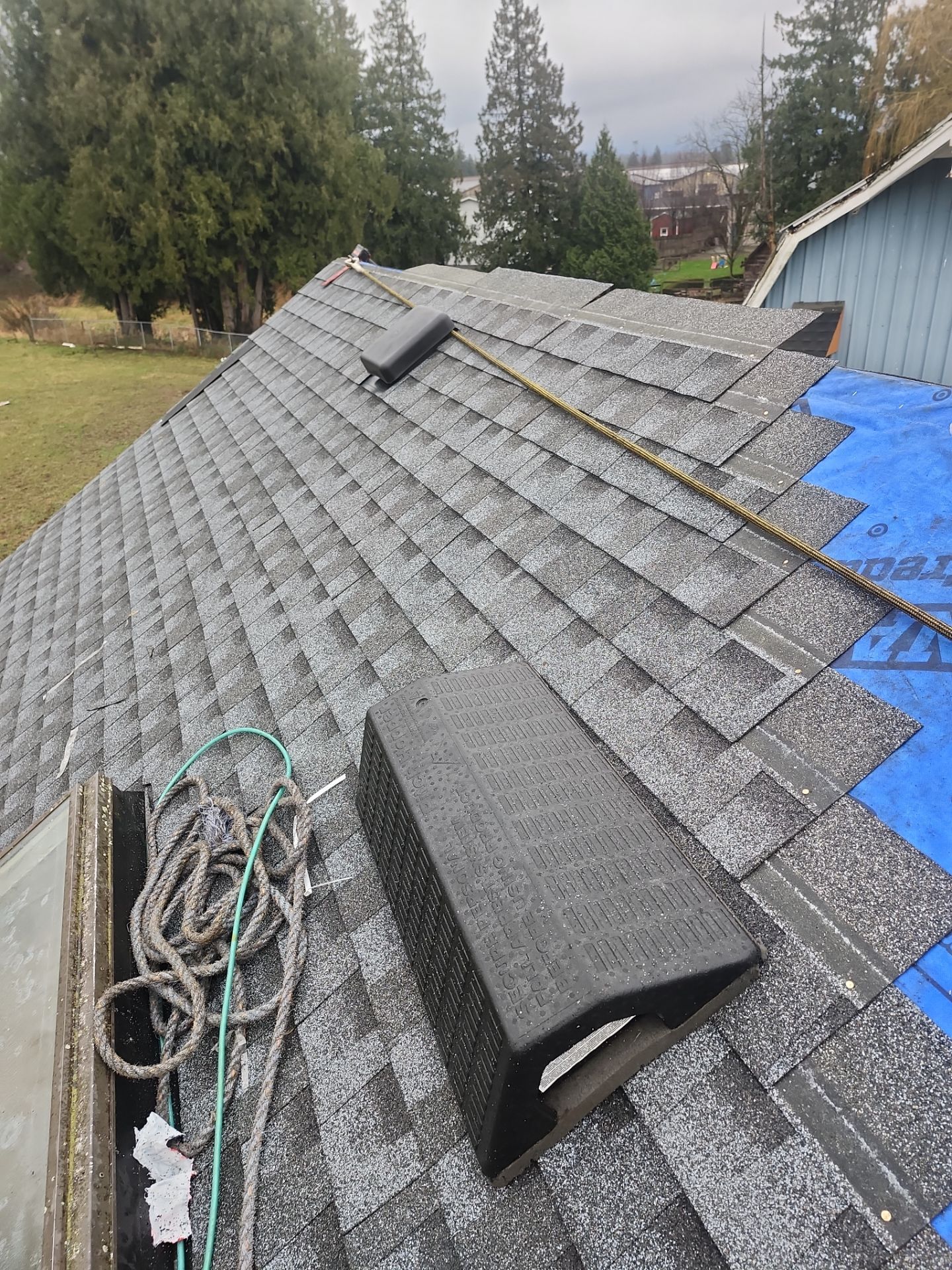 Residential Reroof Shingle by Top Notch Roofing Inc