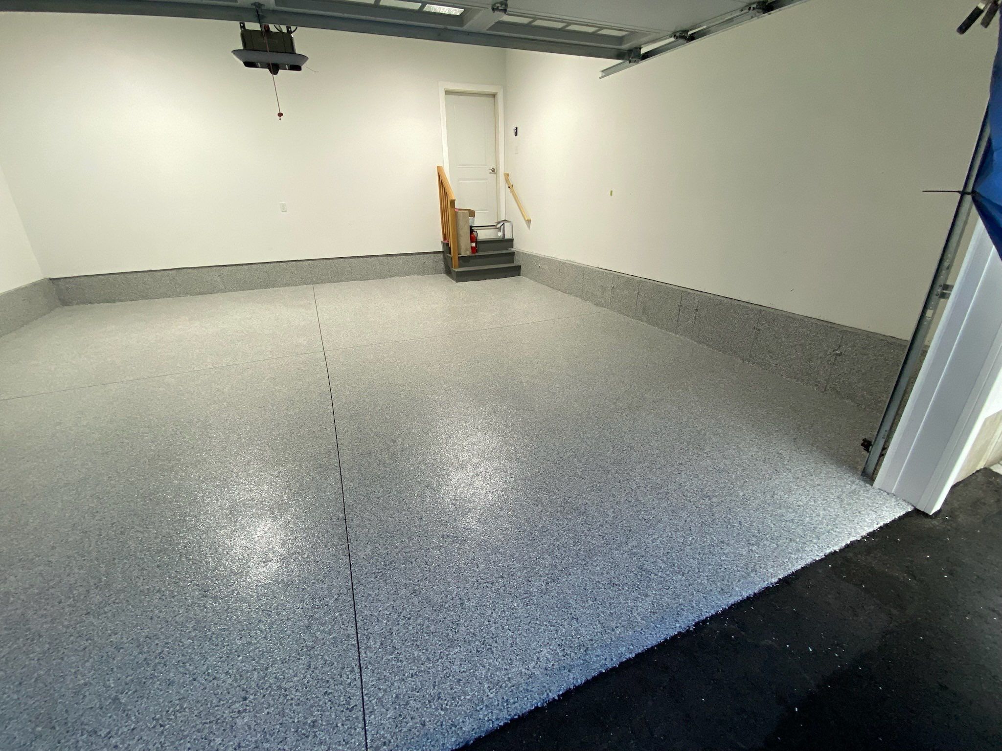 Garage in Londonderry, NH 03053 by Symphony Concrete Coatings