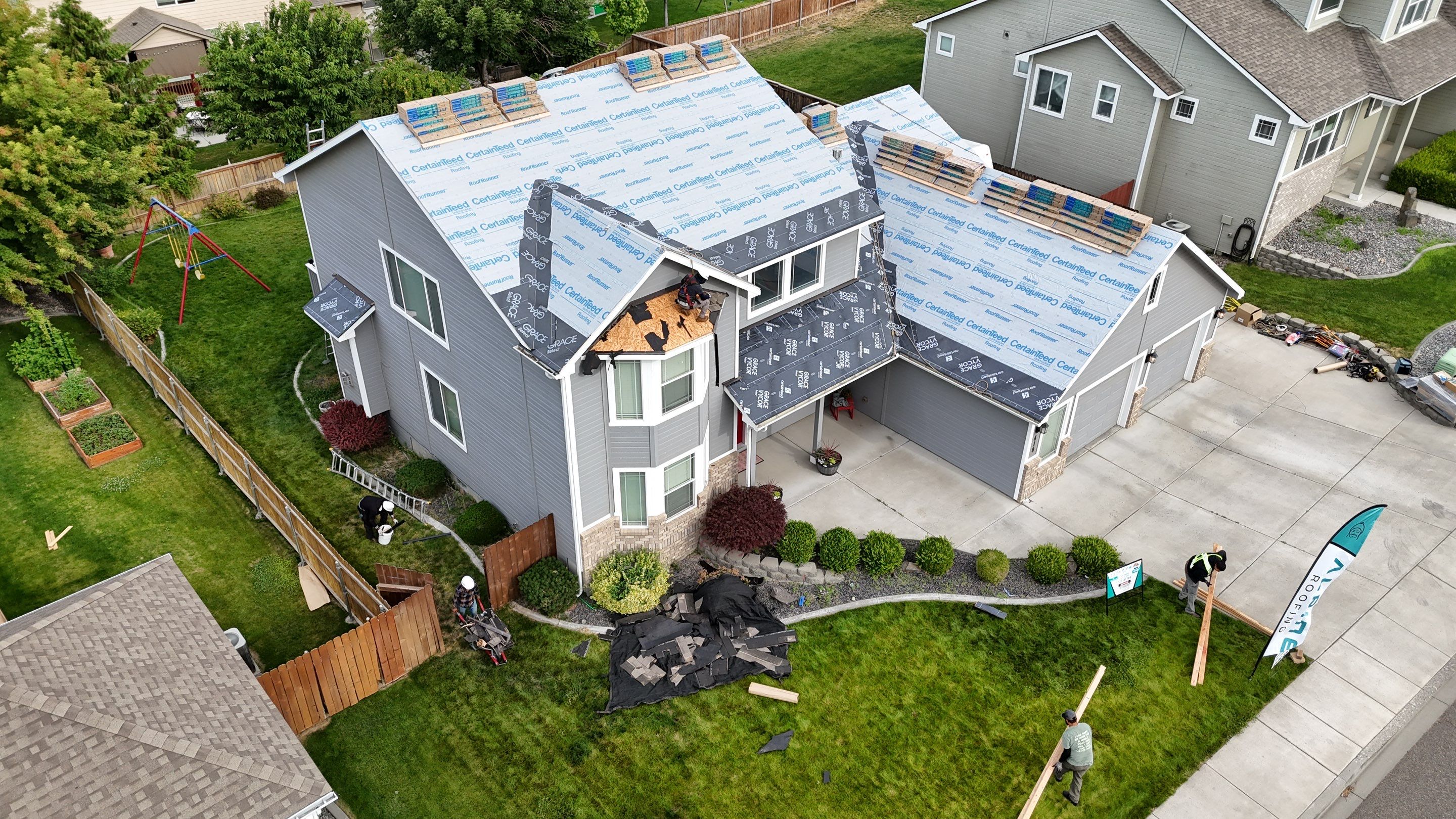 Residential Roofing Installation with CertainTeed Landmark Shingles in Kennewick by Alpine Roofing