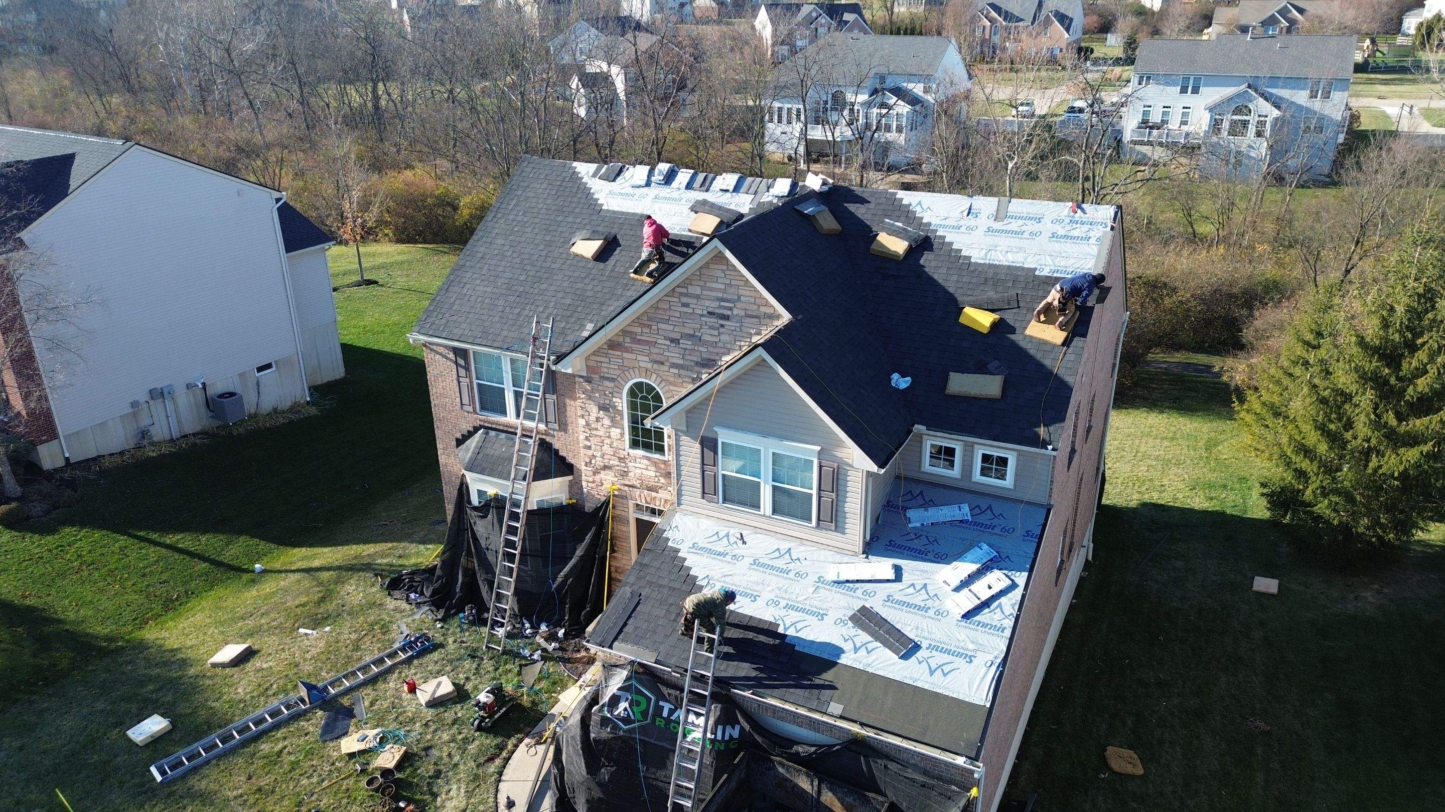 Liberty Township - Pristine Black by Tamlin Roofing