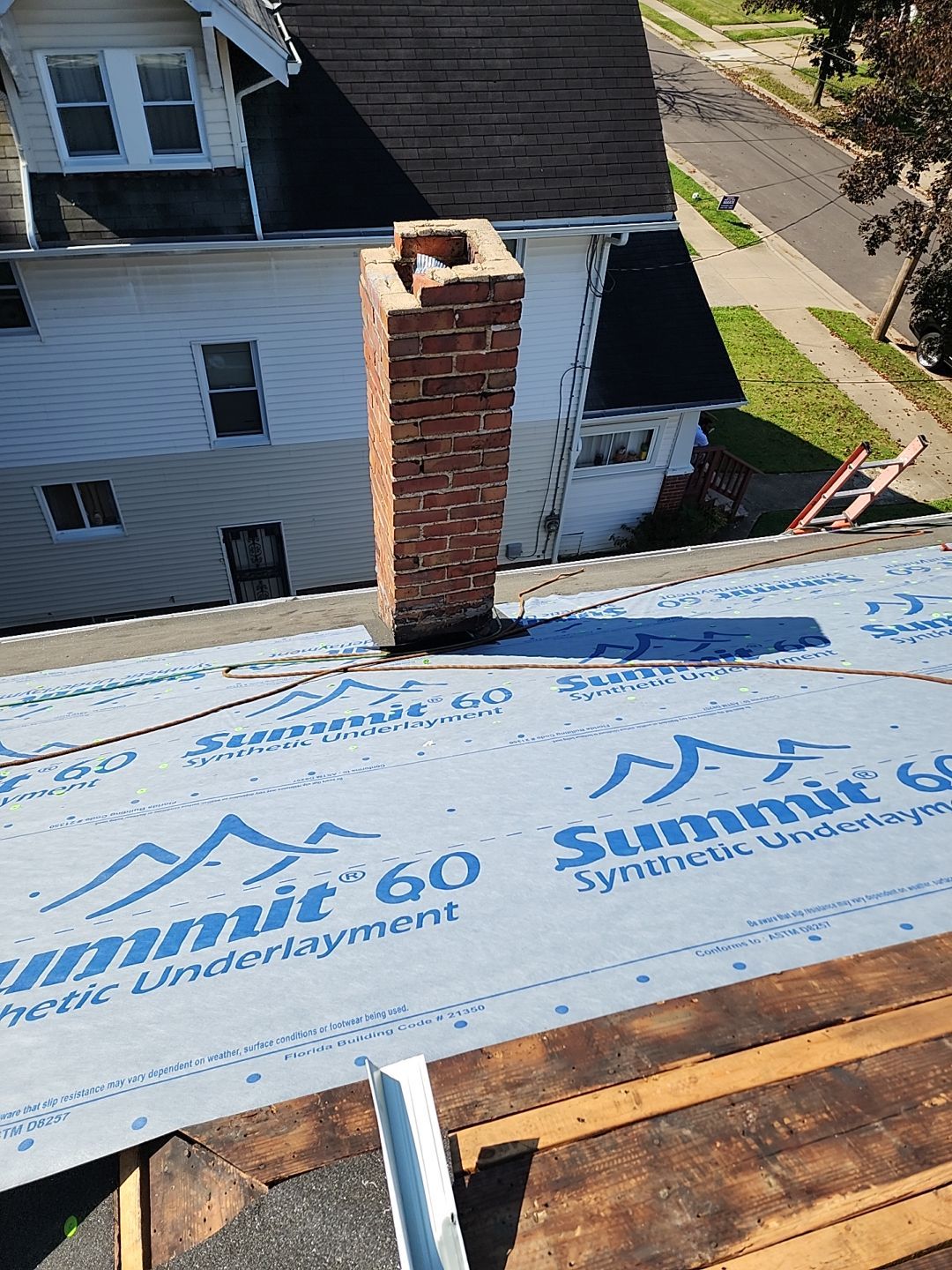 ATLAS PINNACLE COLOR: MAJESTIC SHAKE by Eagle Eye Roofing