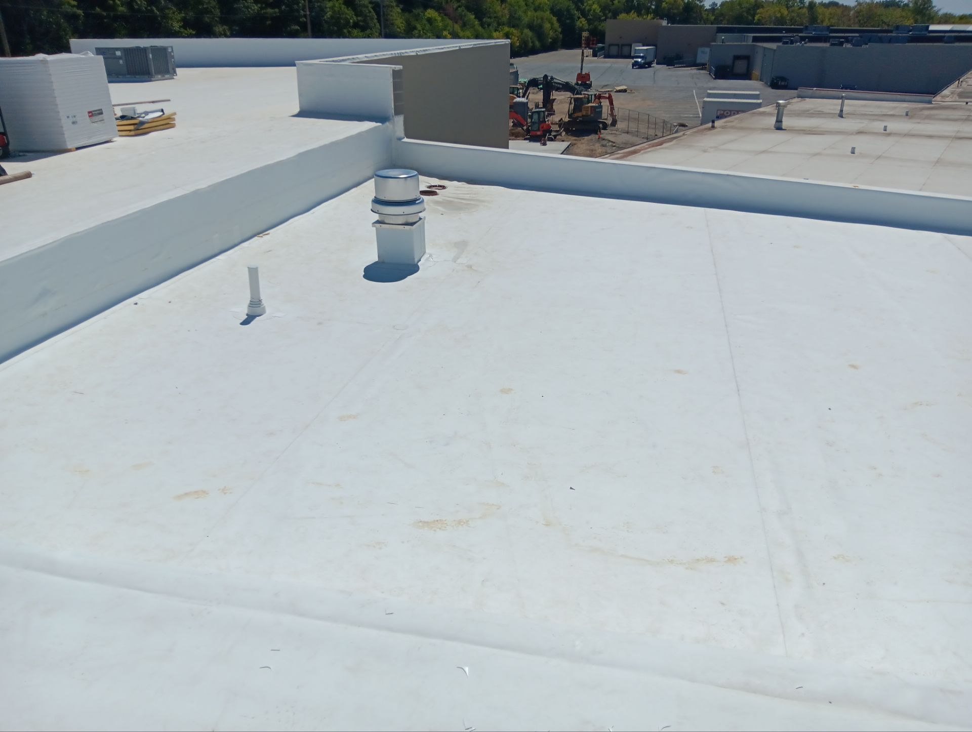Commercial Roofing Installation using 60 mil GAF TPO by 3 Daughters Construction 