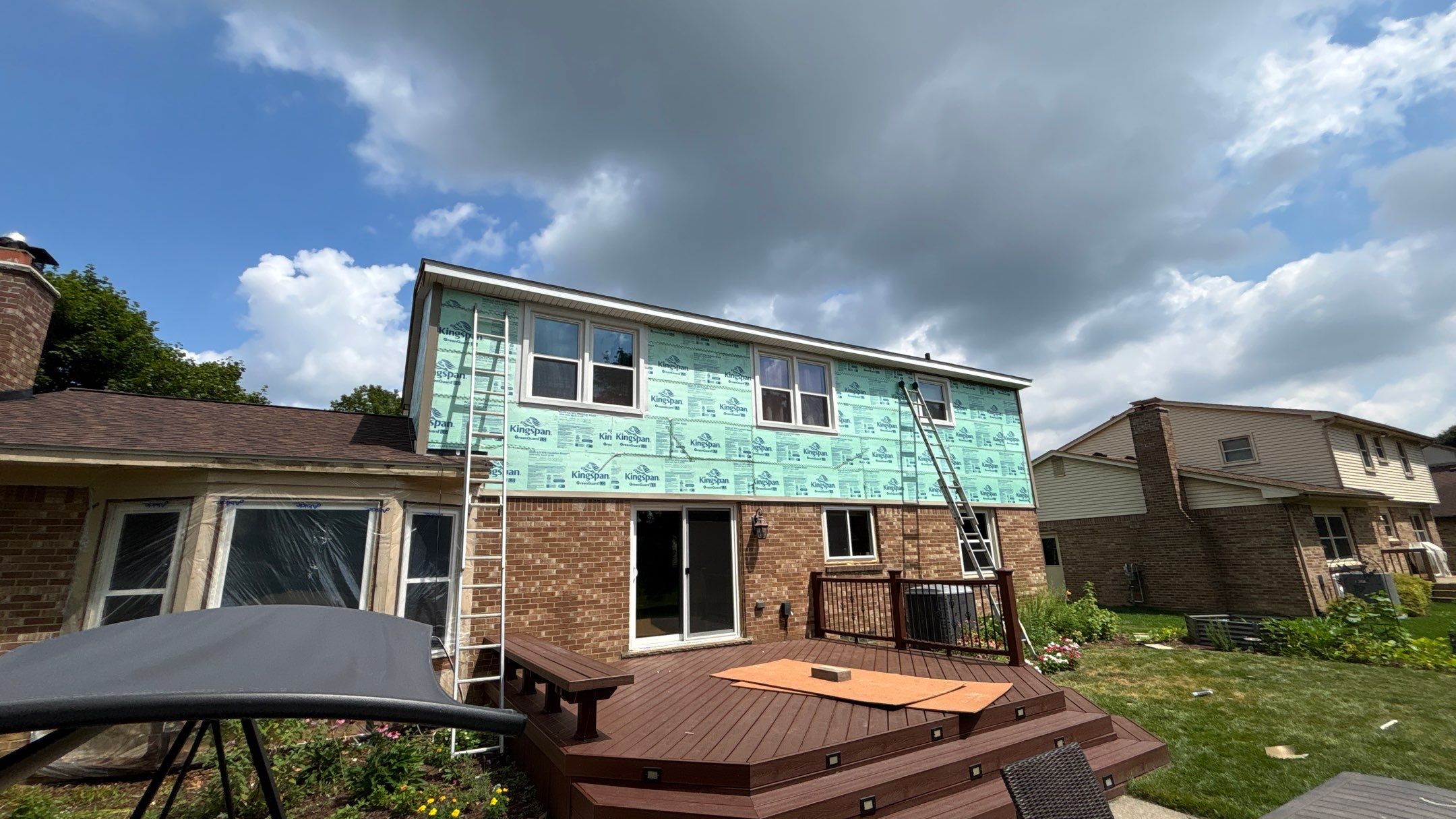 Siding Replacement using Alside S7 Cedar Mill Grain Pebble by 180 Contractors