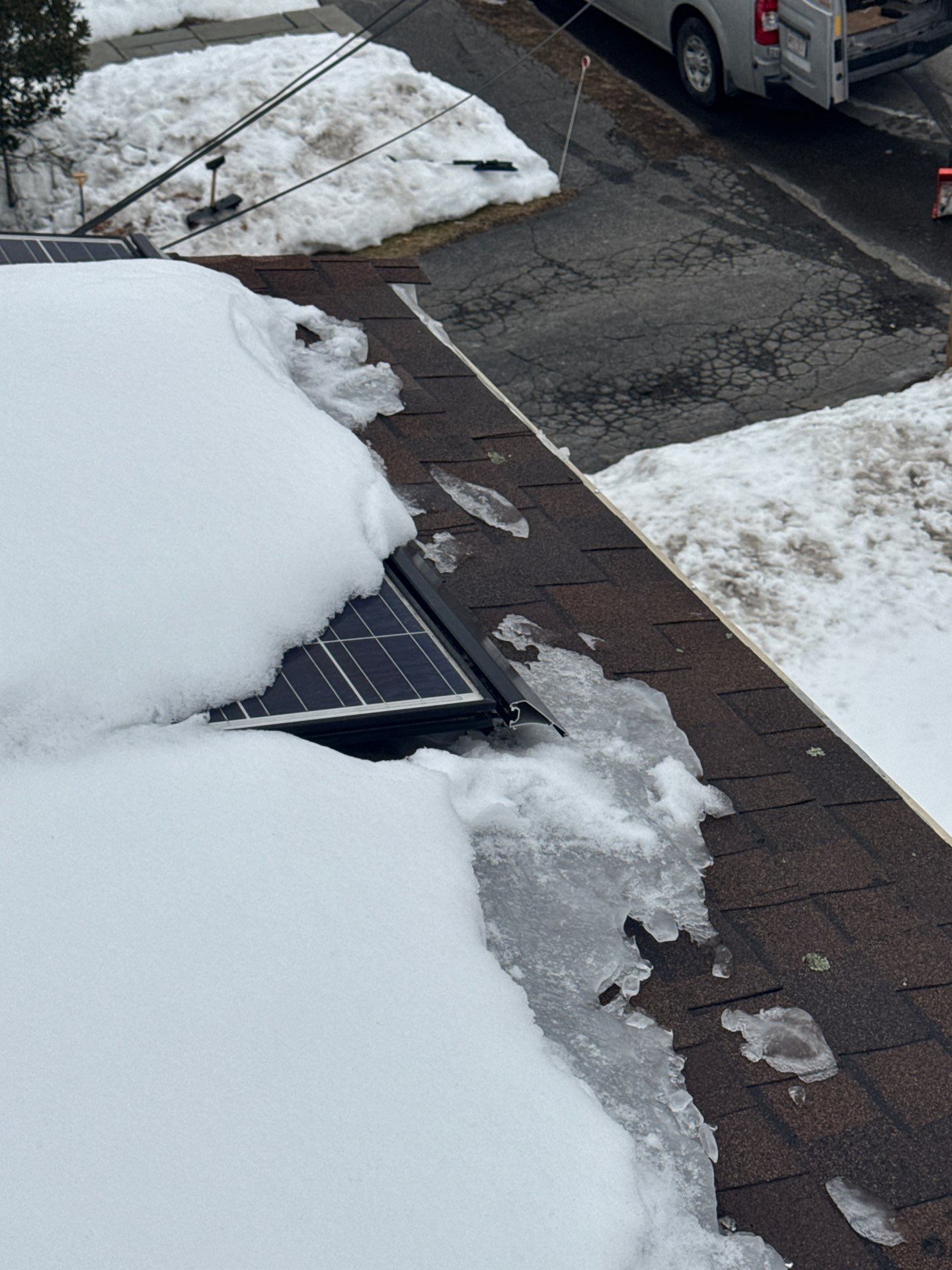 Ice Dam Removal & Snow Removal in Woburn, MA by Mighty Dog Roofing of Greater Middlesex County