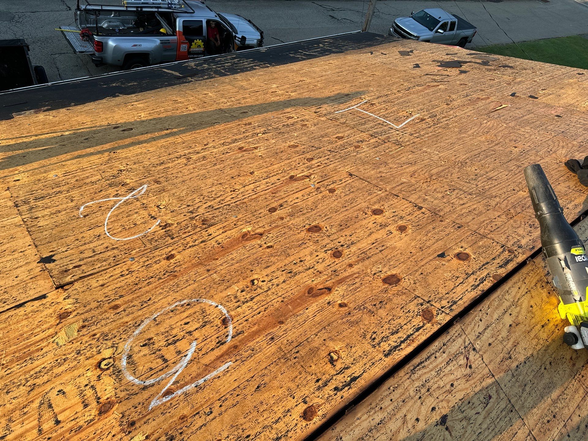 Residential Roofing Installation using GAF HDZ SHINGLES by La Bendicion Contruction Llc