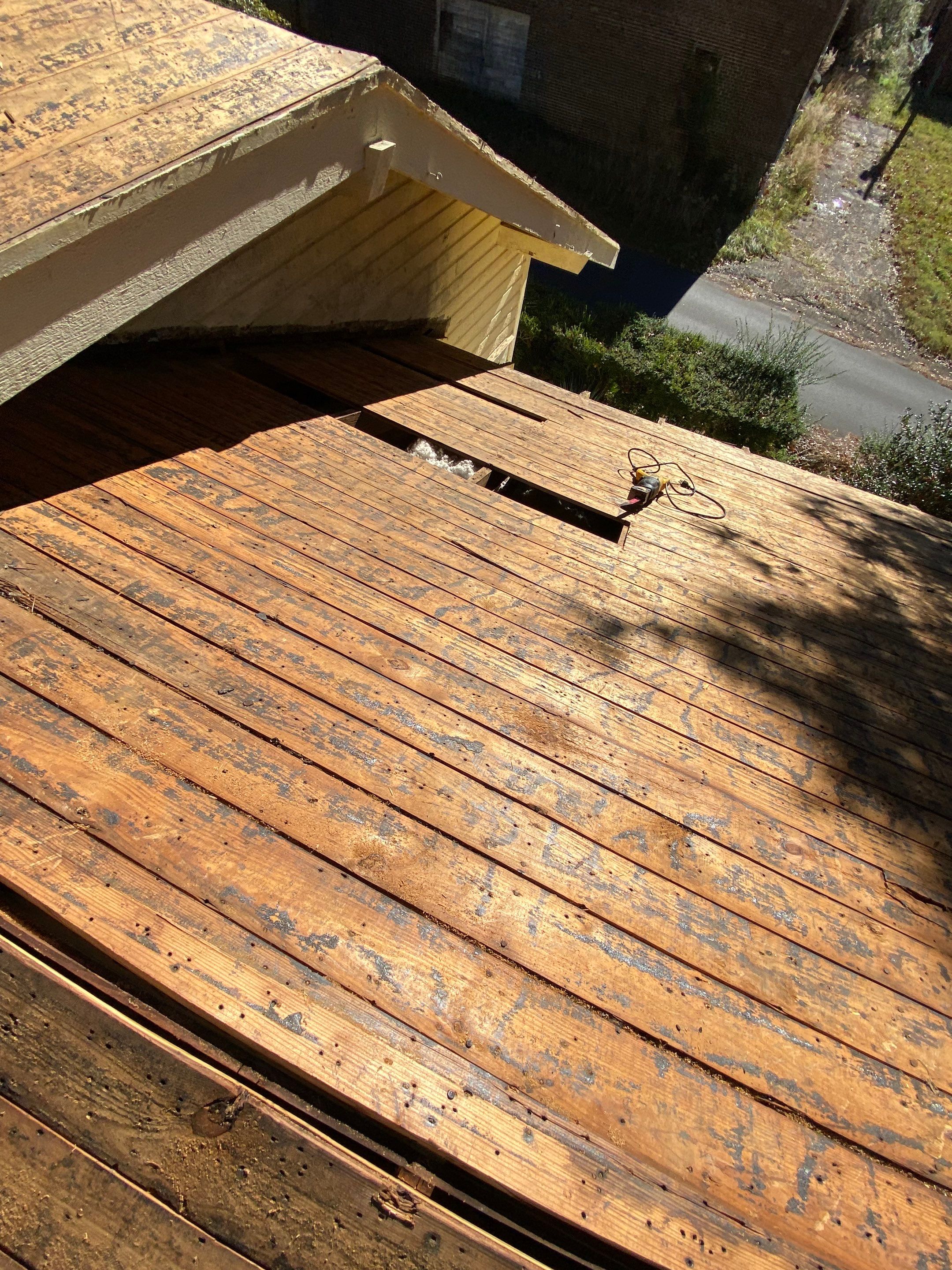 Residential Shingle Reroof using CertainTeed XT25: Resawn Shake by Hostetler Roofing