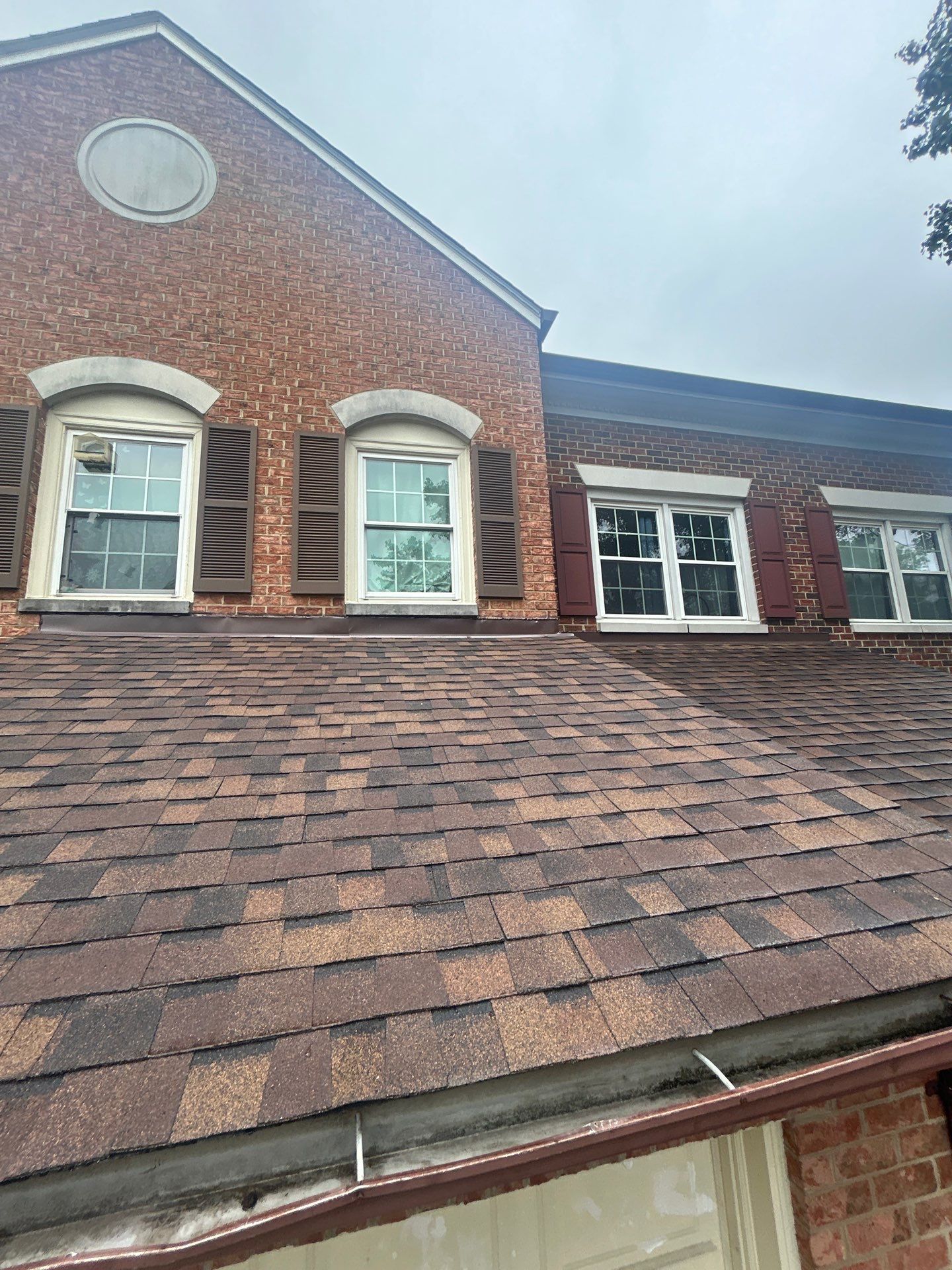 Alexandria: Residential Roof with CertainTeed Landmark Pro in Max Def Burnt Sienna by RM Banning, Inc.