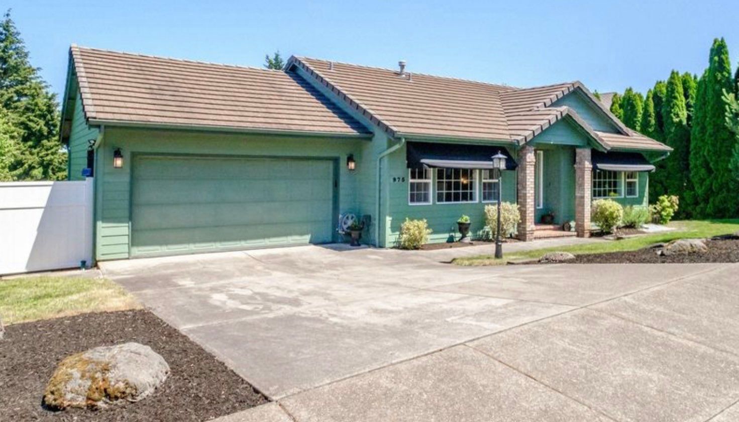 Tile Roof Painting by Handyman State LLC