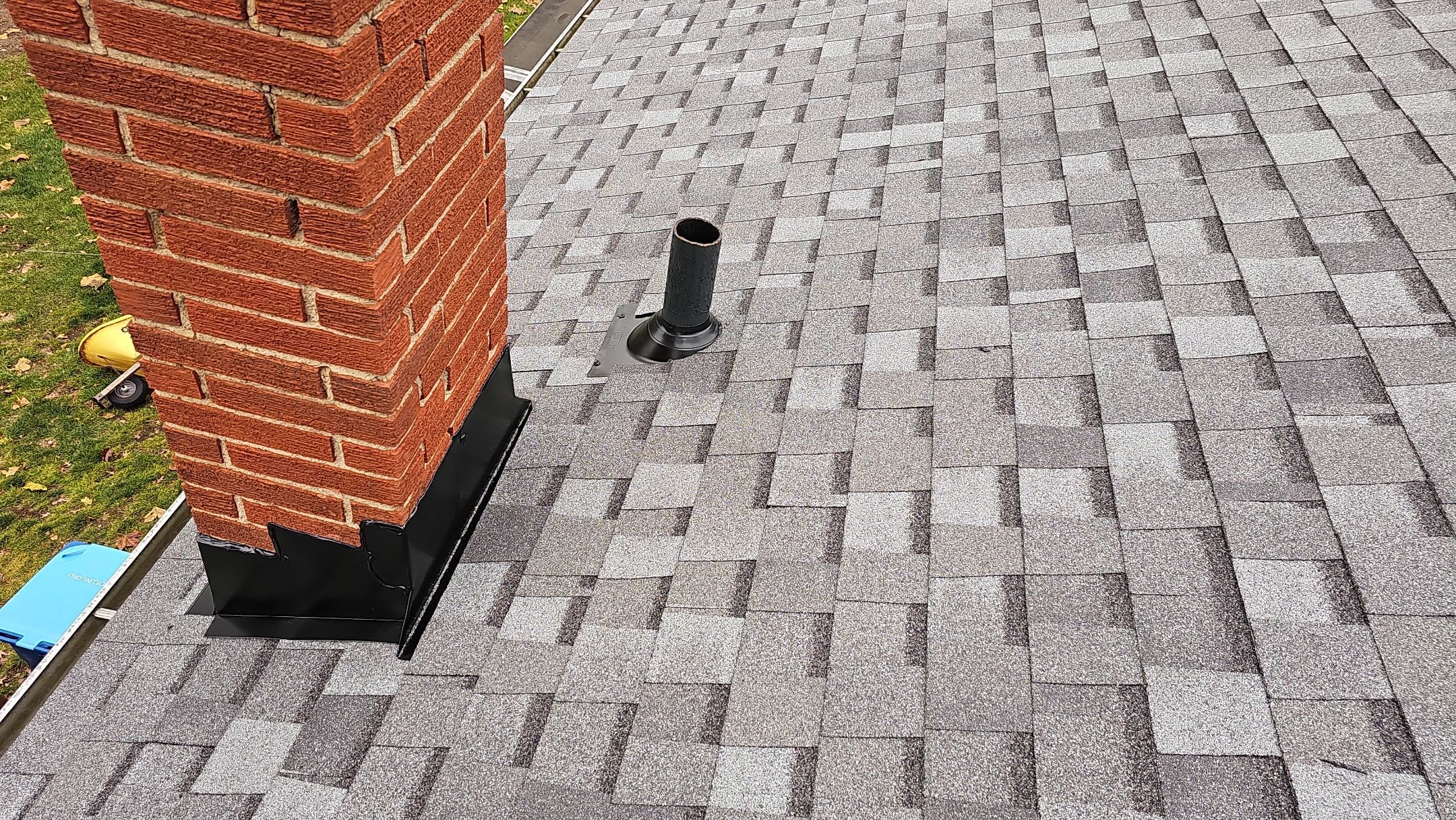 ATLAS PINNACLE COLOR: COASTAL GRANITE DRIP EDGE: TUXEDO GRAY by Eagle Eye Roofing