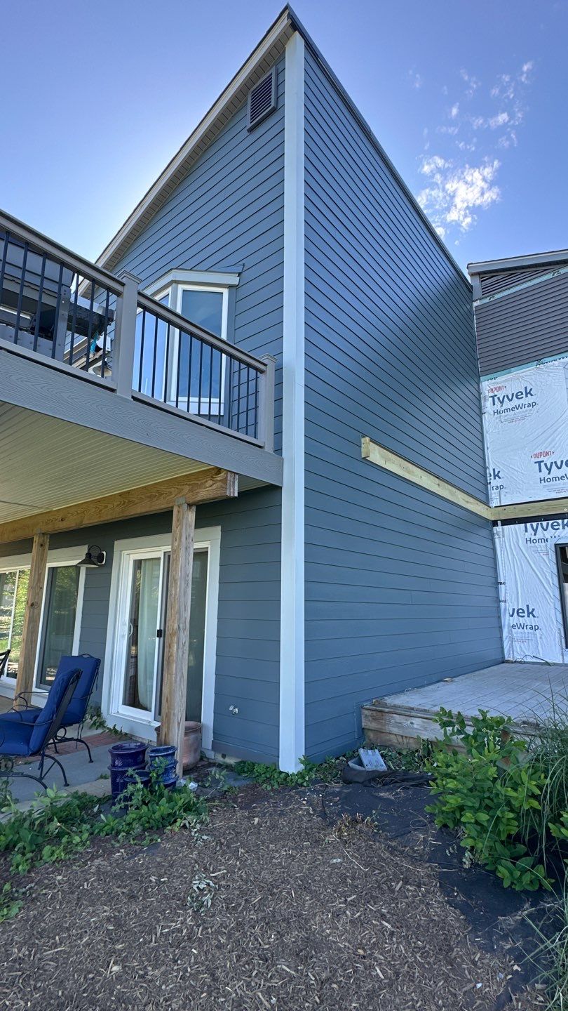 Siding Installation using JH Select Cedarmill Eased Edge by ExteriorPros