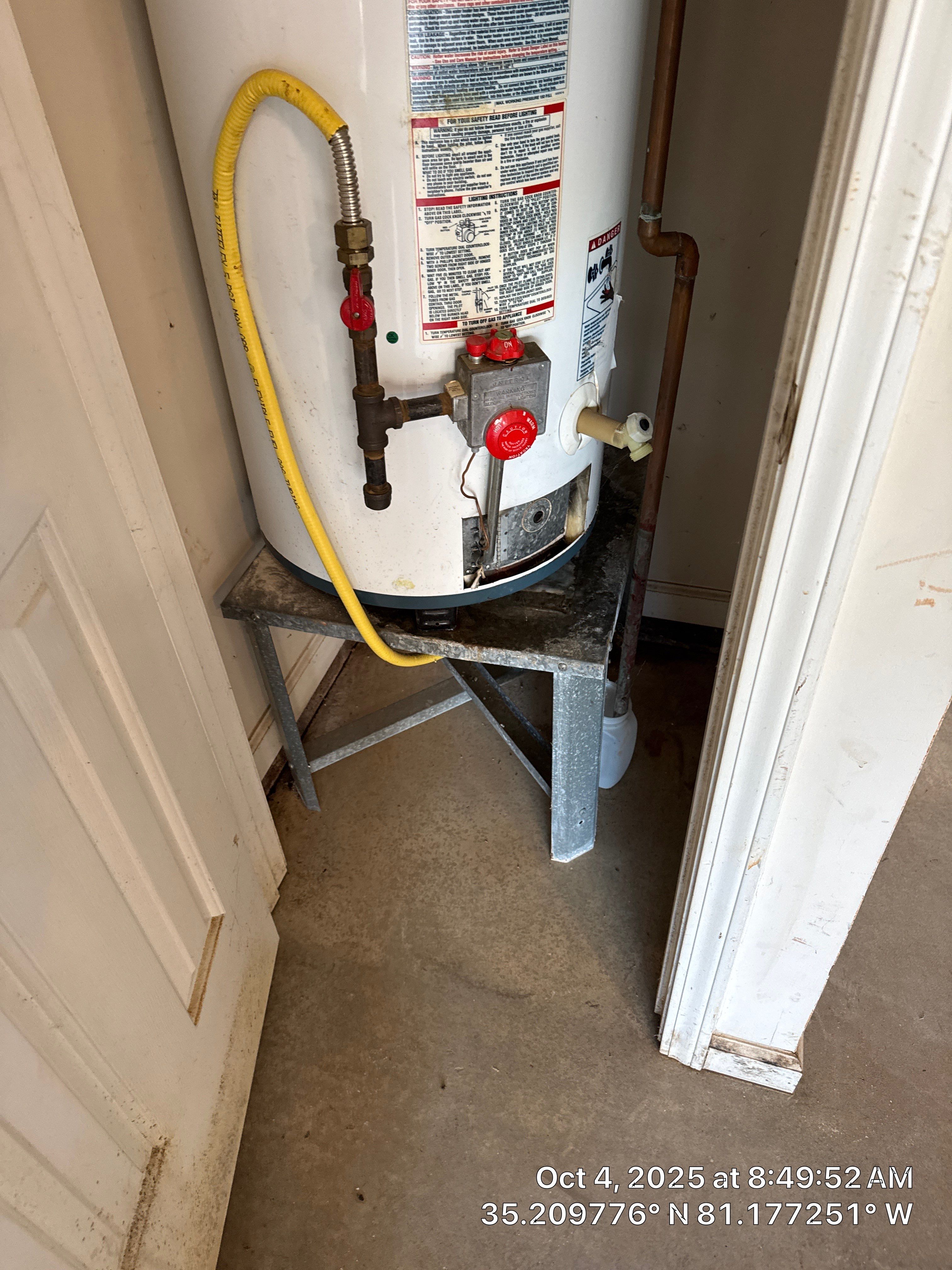 Custom Flake Color  by Endure Concrete Coatings