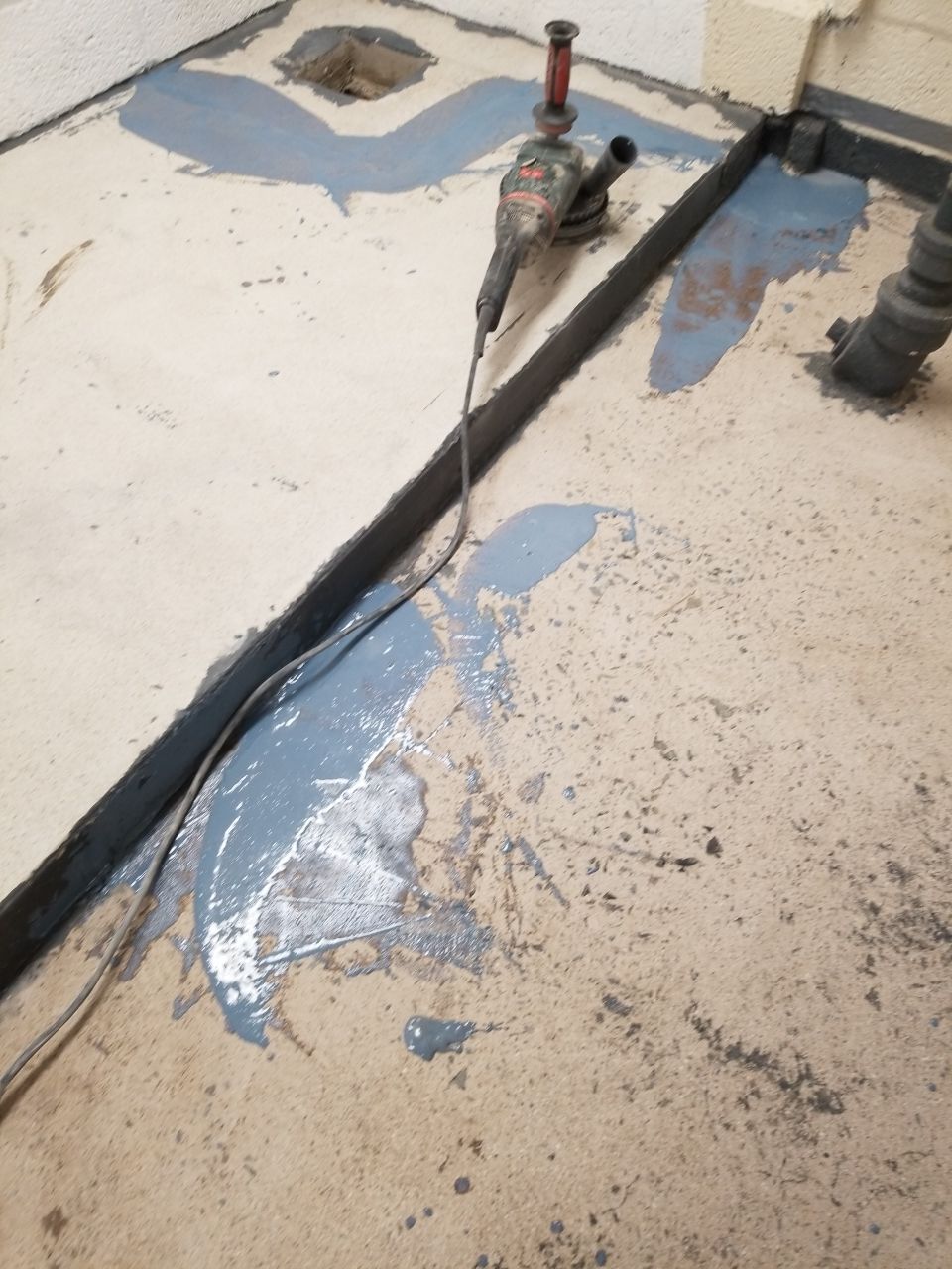 Laundry Room Floor Coating using Penntek- Silver Creek by Spectrum Painting, LLC