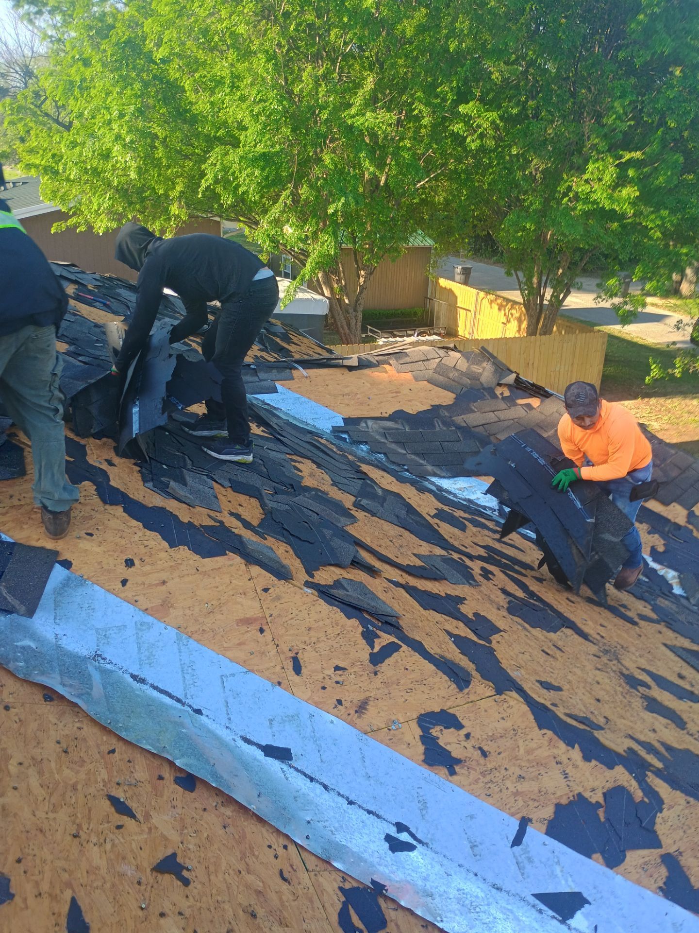 Full Asphalt Shingle Roof Replacement for Ardmore Home by BANA Roofing and Solar Supply