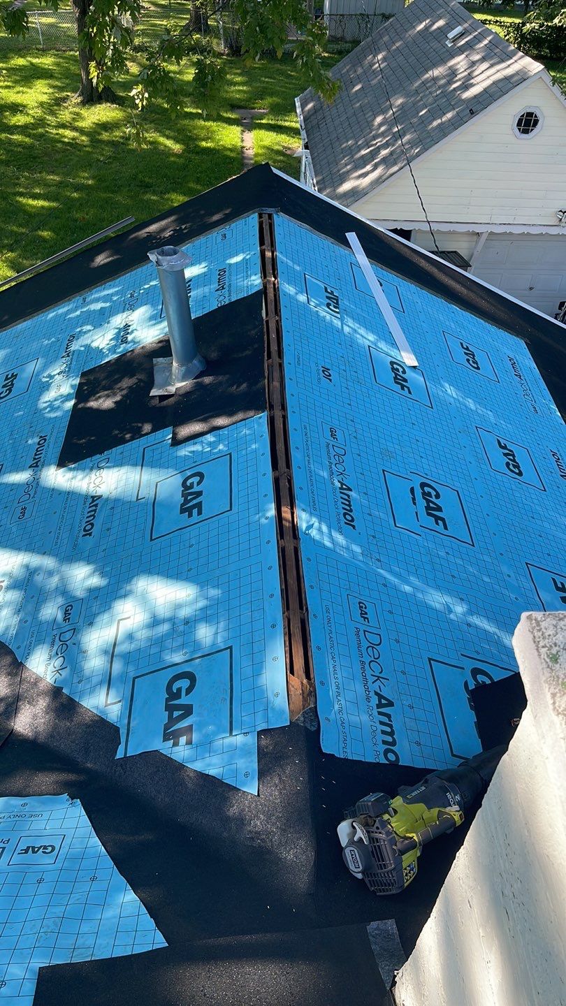 Residential Roofing Installation using Affordable, Reliable, Durable Asphalt Roofs by Smart Roof