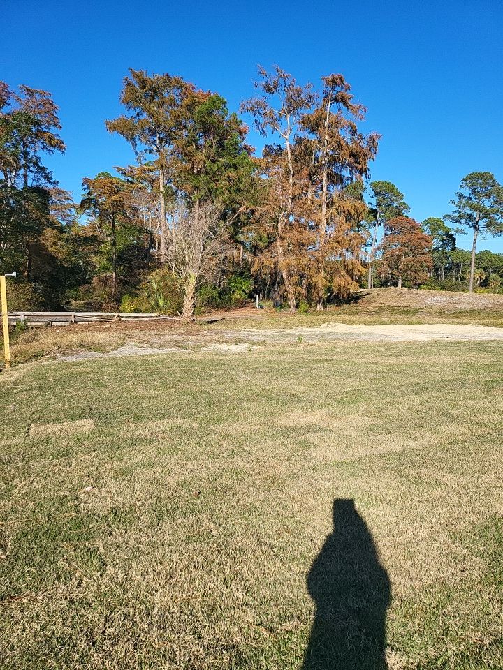 You can never go wrong with Horizontal by Hip Square Fence Inc.