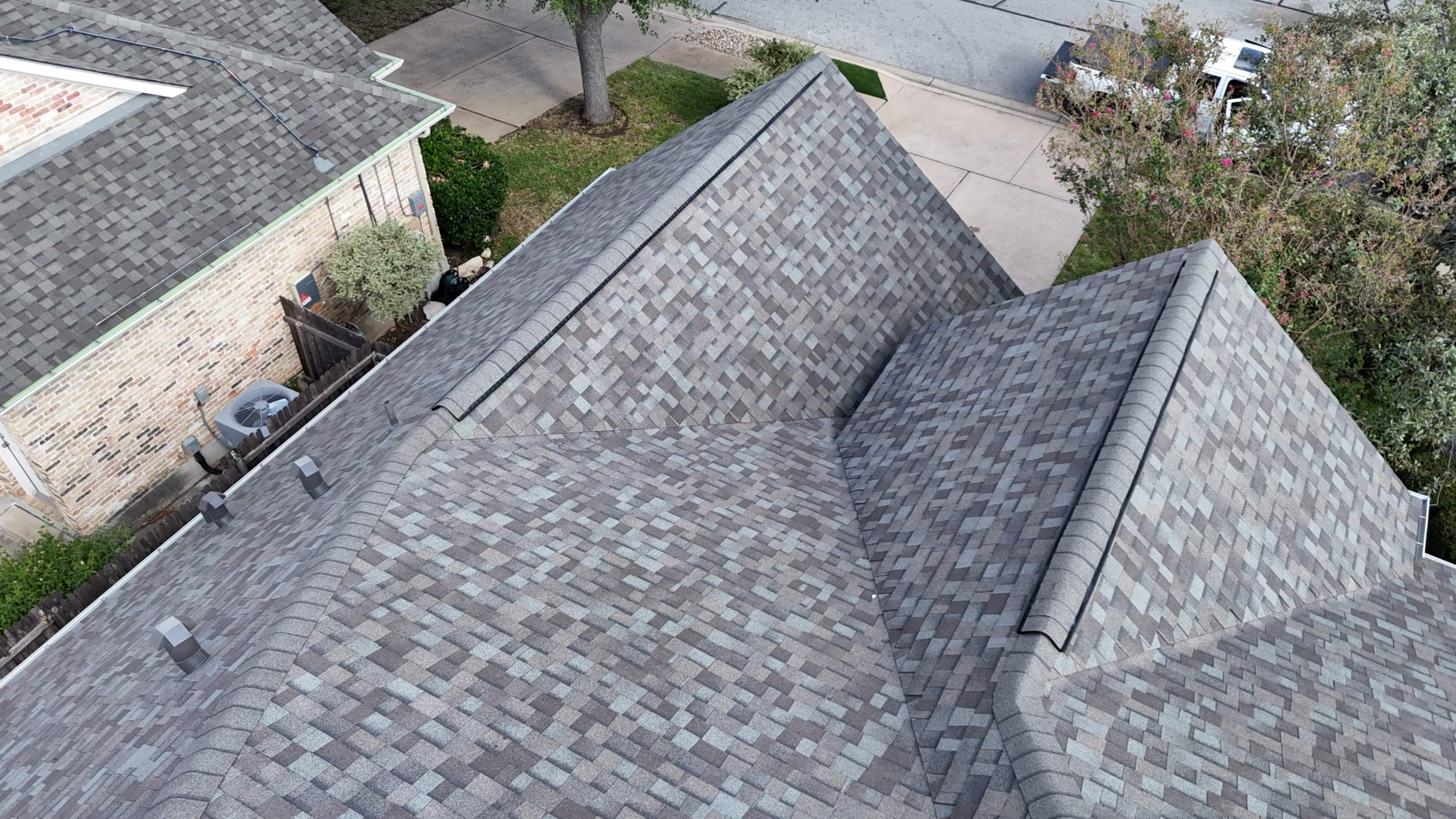 Driftwood - Owens Corning TruDefinition Duration by RoofsOnly.com