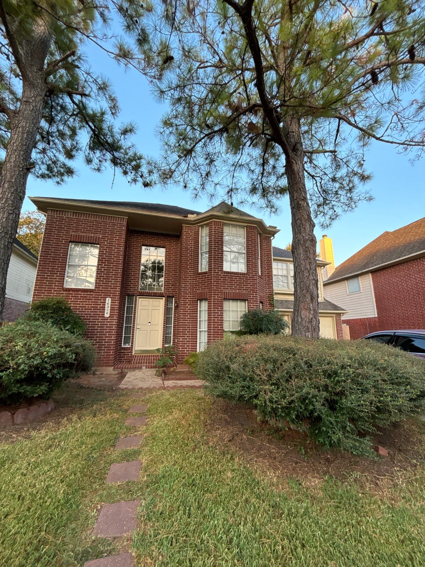 Residential Roofing Repair using Owen's Corning Duration (Lifetime) Shingles by Roof Repair Company