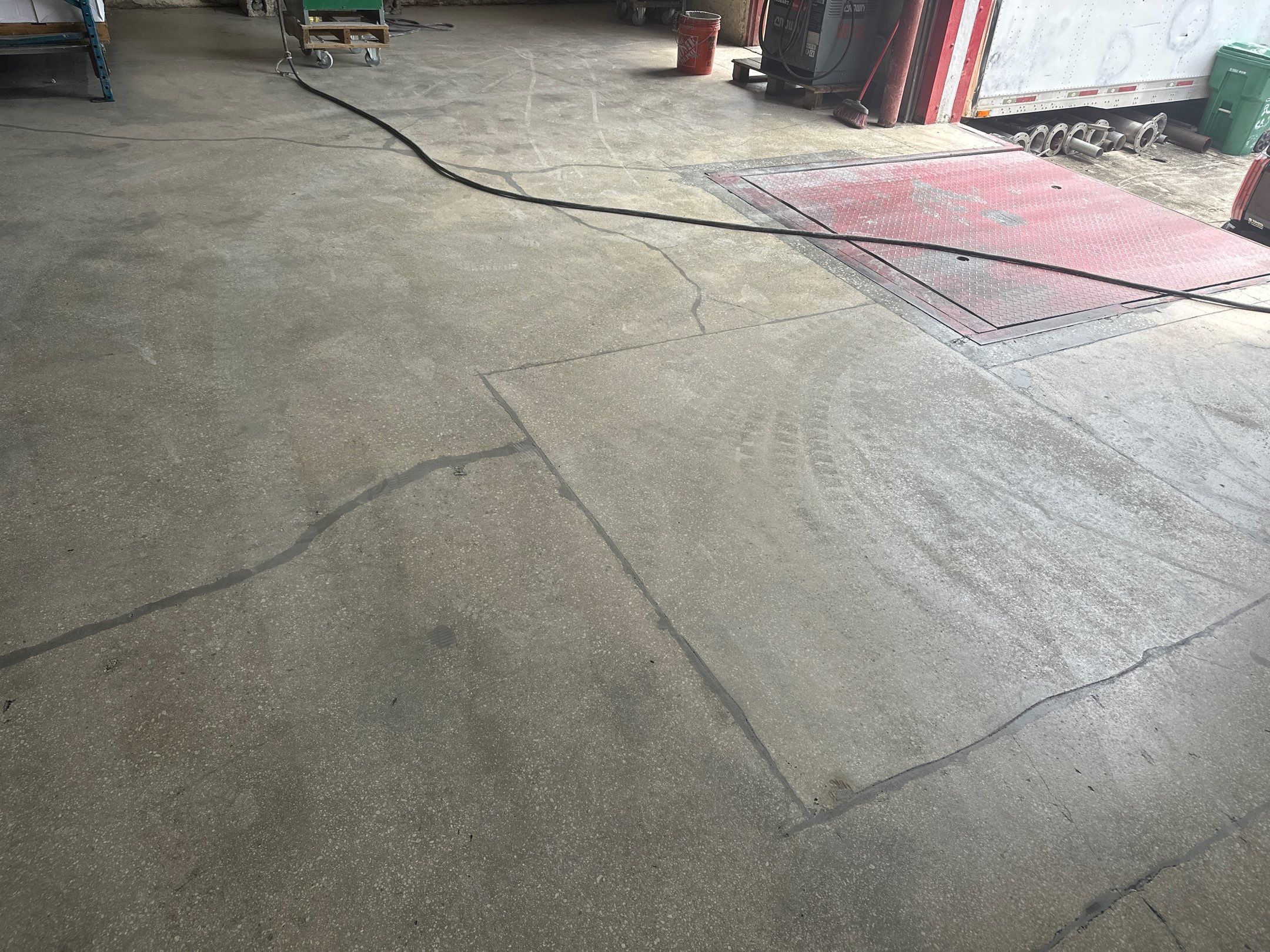 Warehouse Restoration by Seamless Surfaces