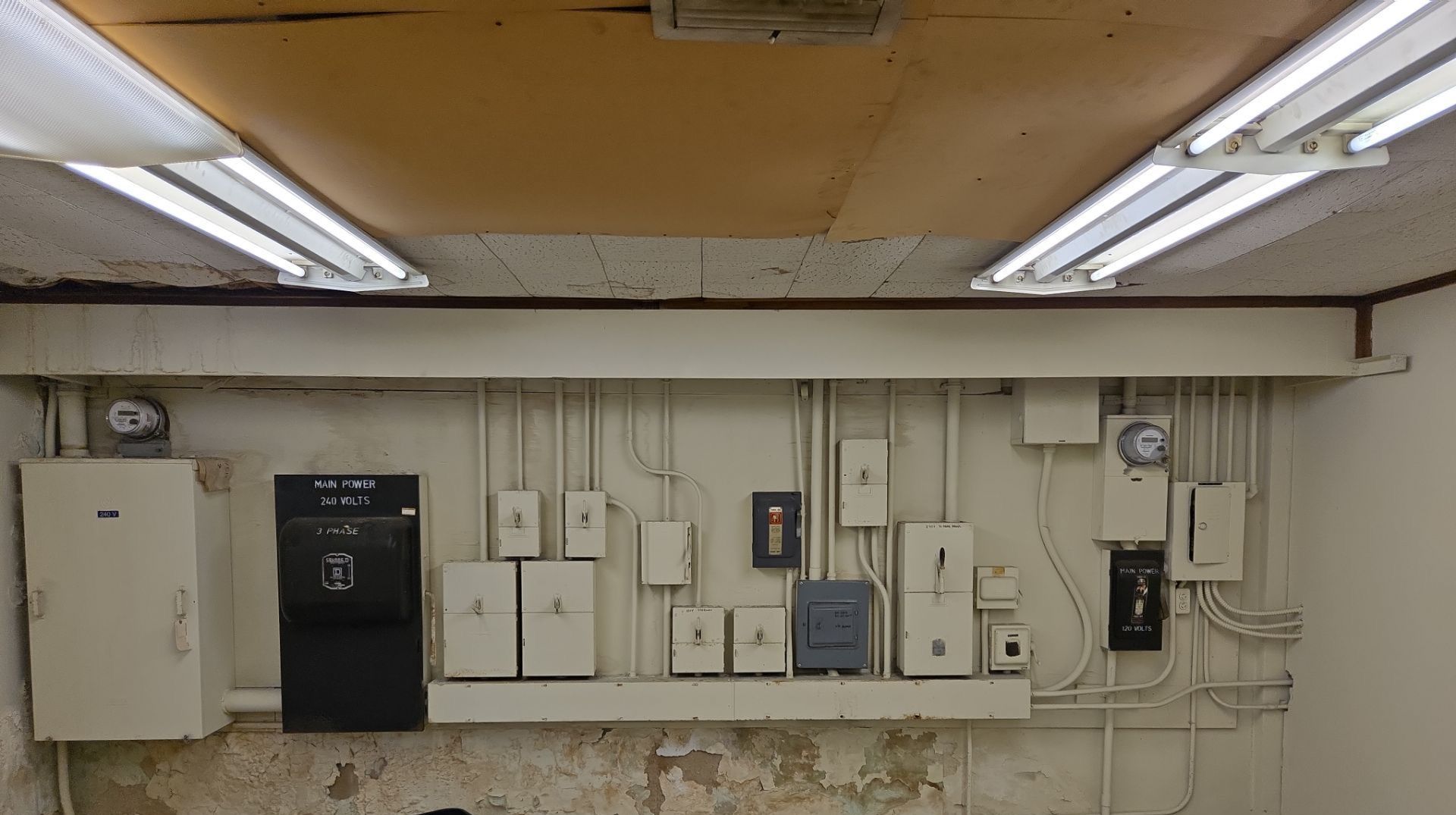 Fullerton by EHEZ Electrical Contracting LLC 