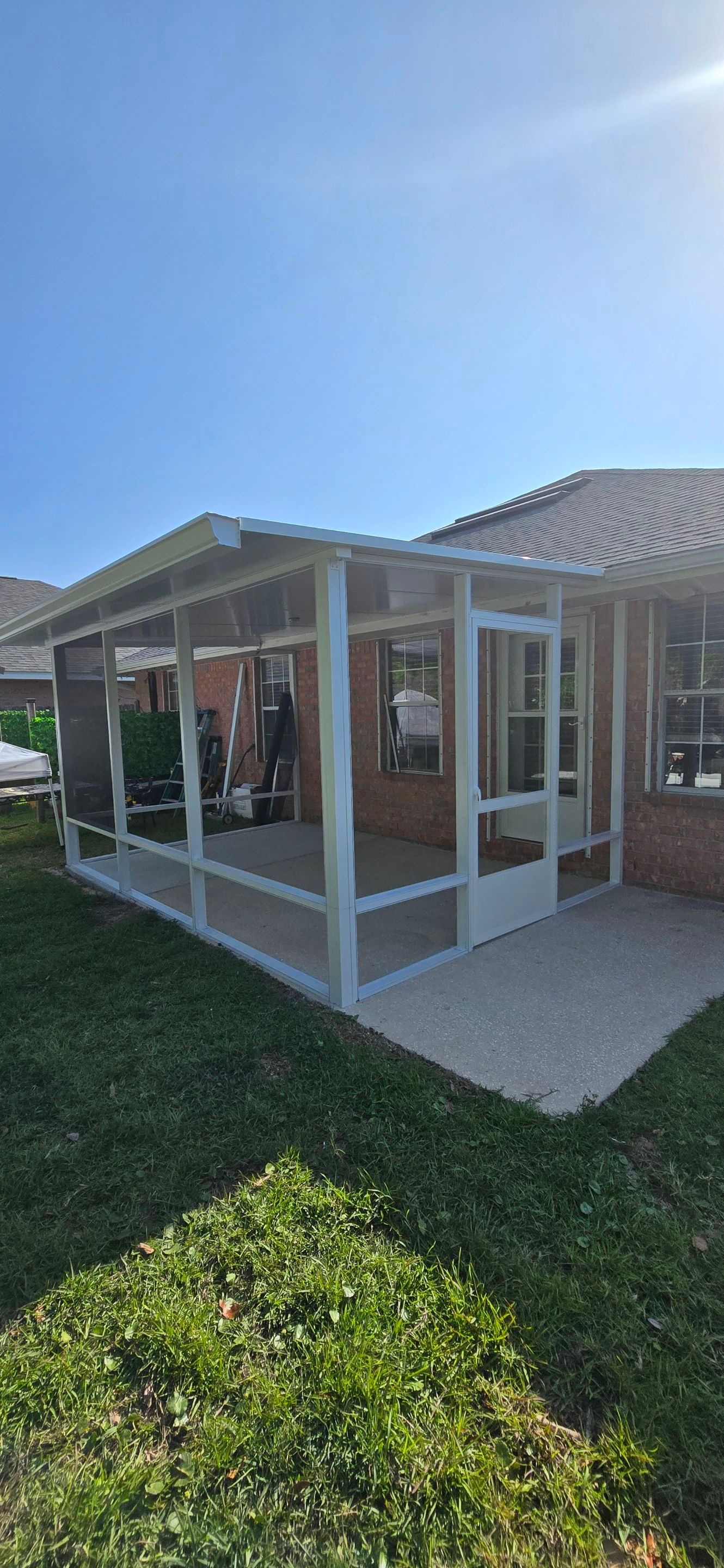 Screen Room in Gulf Breeze by Titan Sunrooms