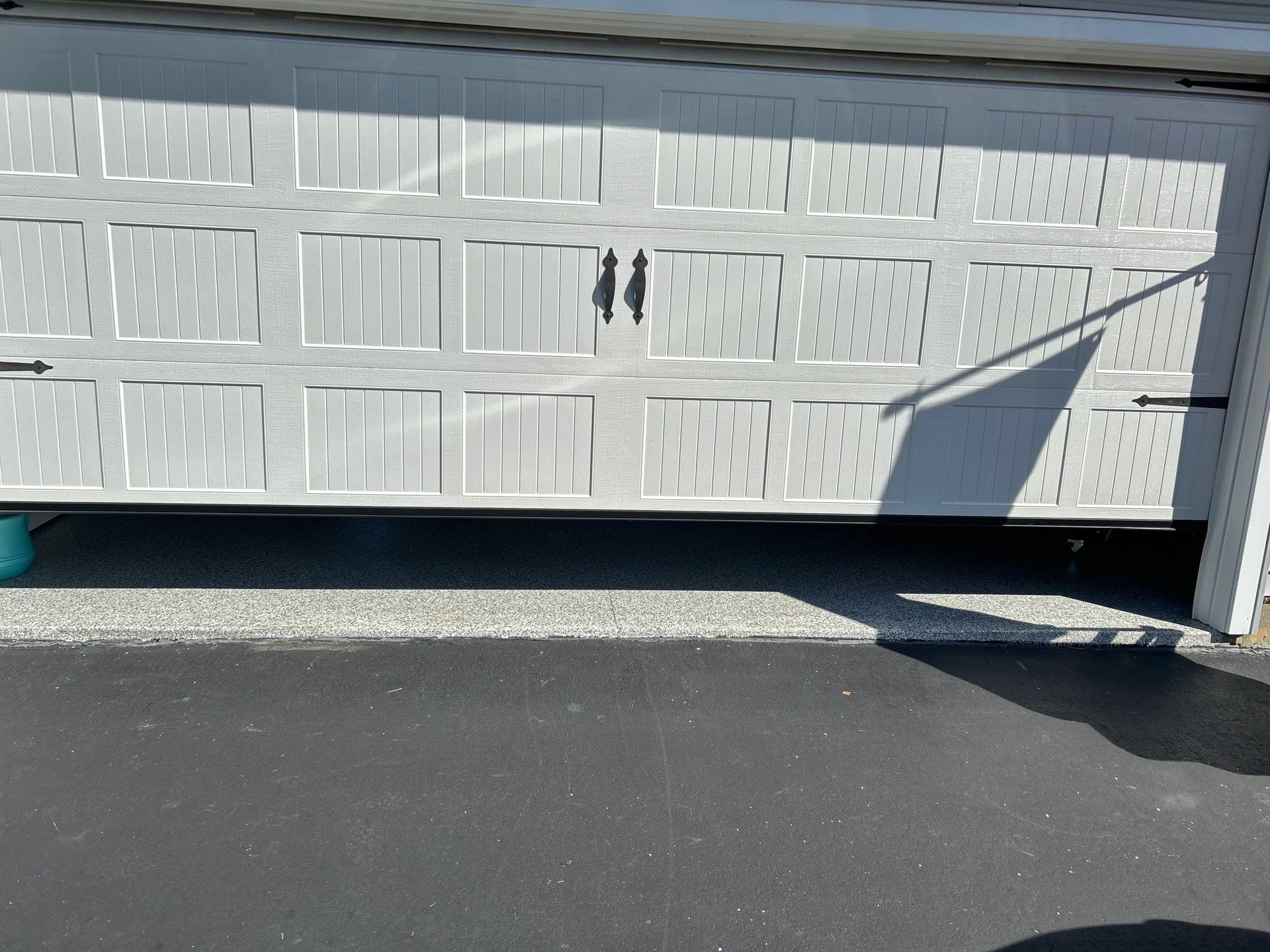 Garage in Nashua, NH 03063 by Symphony Concrete Coatings