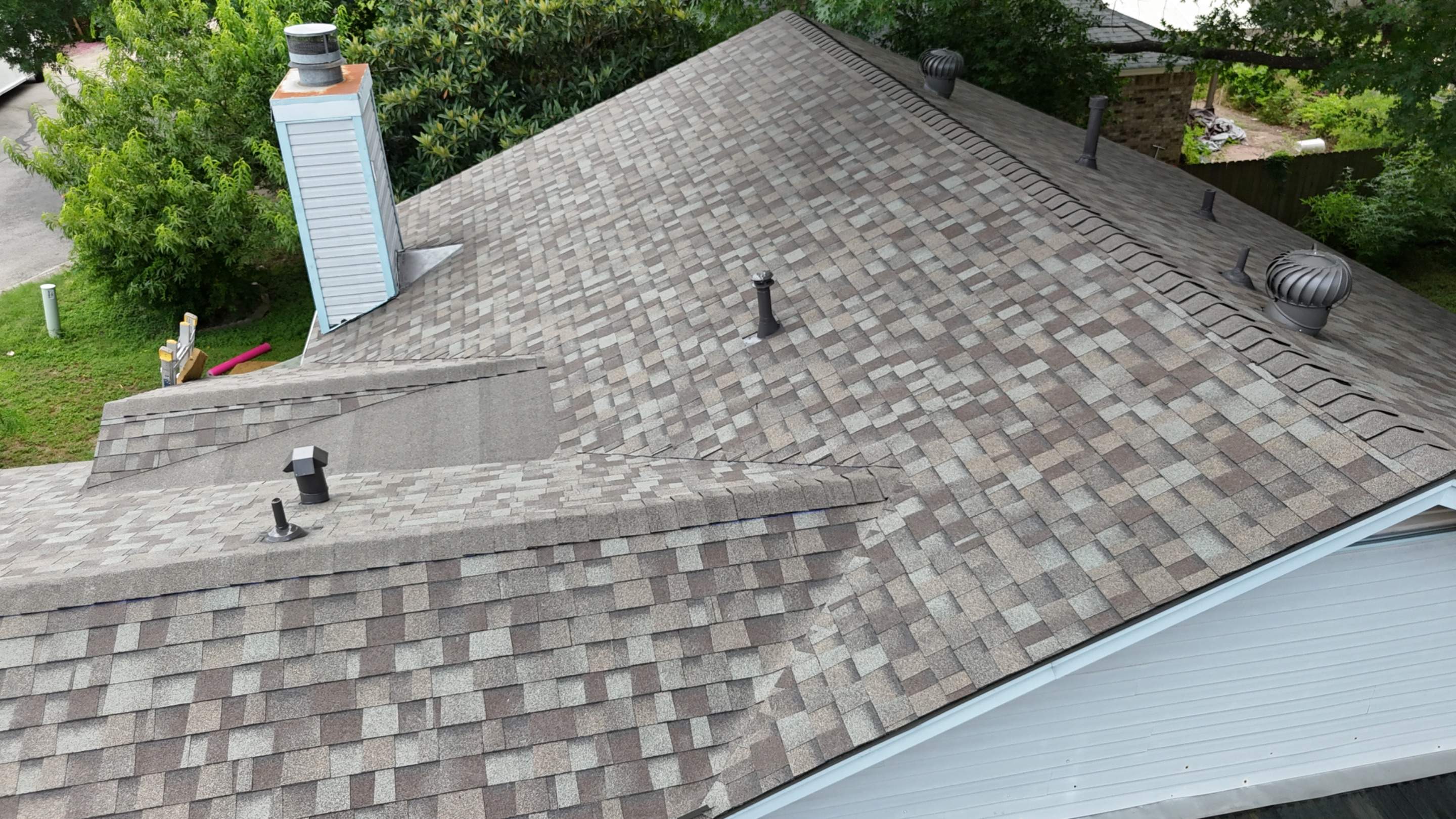 Driftwood - Owens Corning TruDefinition Duration by RoofsOnly.com