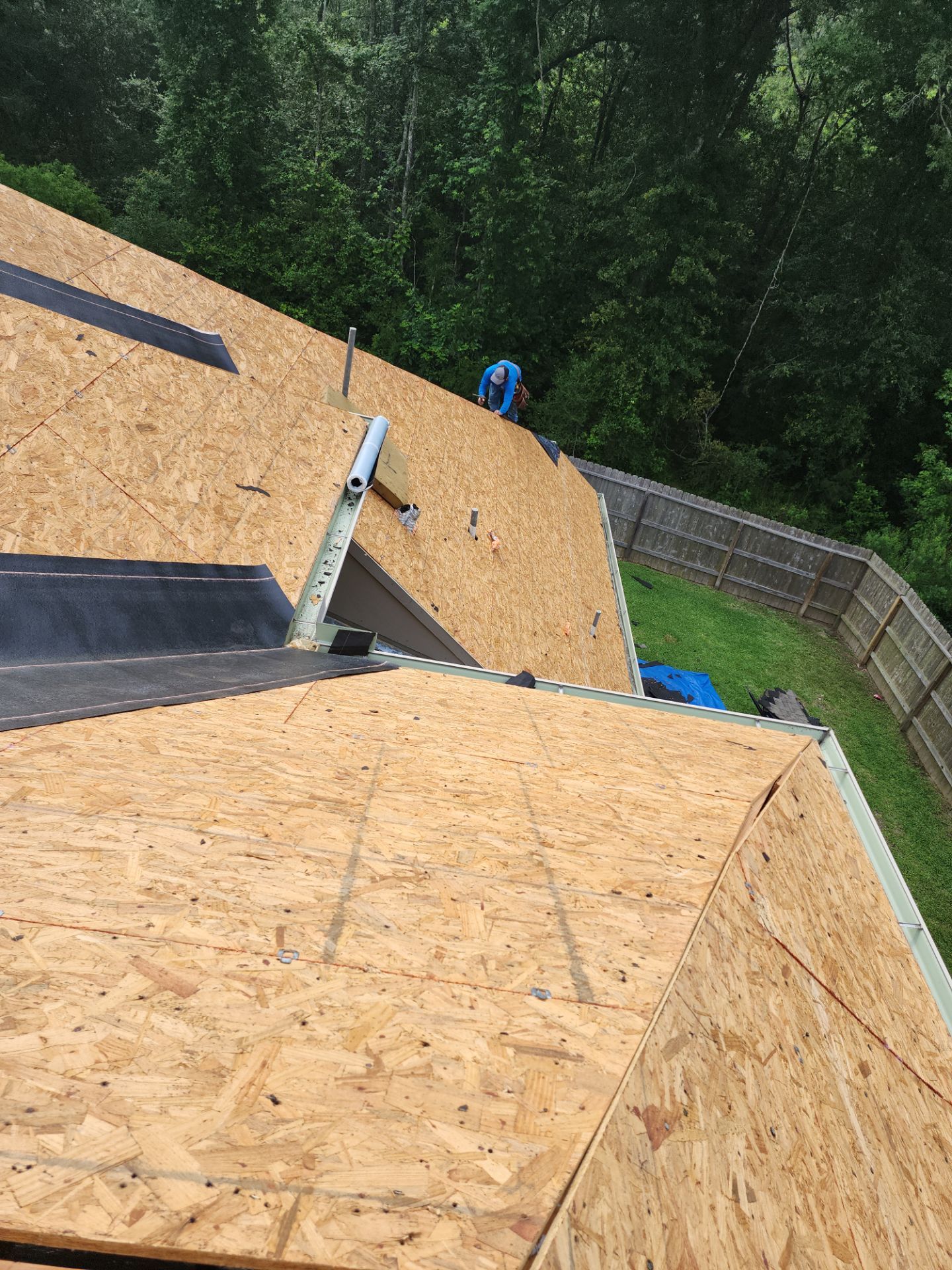Residential Roofing Installation using Owen's Corning Duration (Lifetime) Shingles by Roof Repair Company