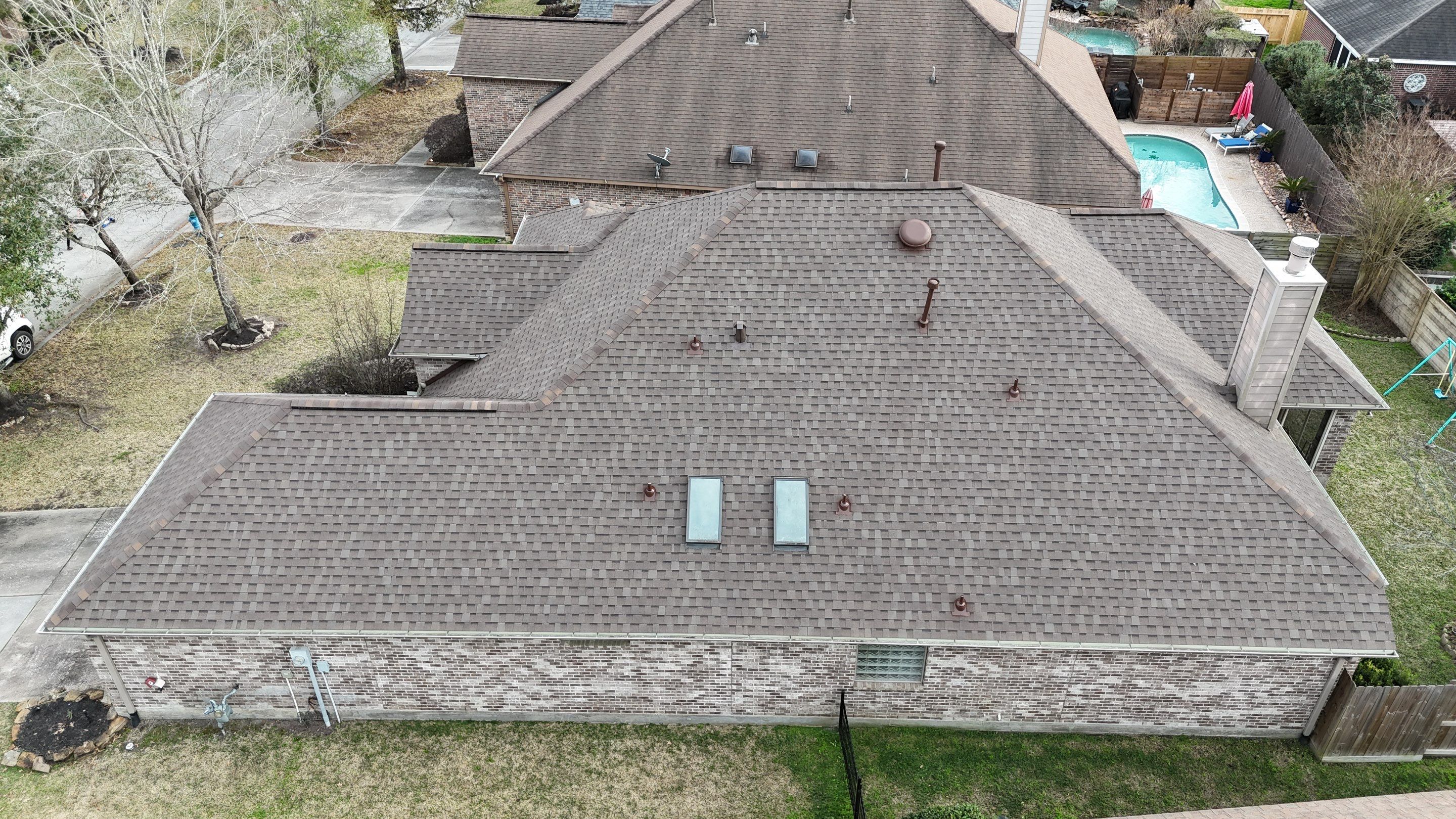Kingwood Roof Installation using Atlas Pinnacle Pristine by Modern BYLT Roofing & Construction