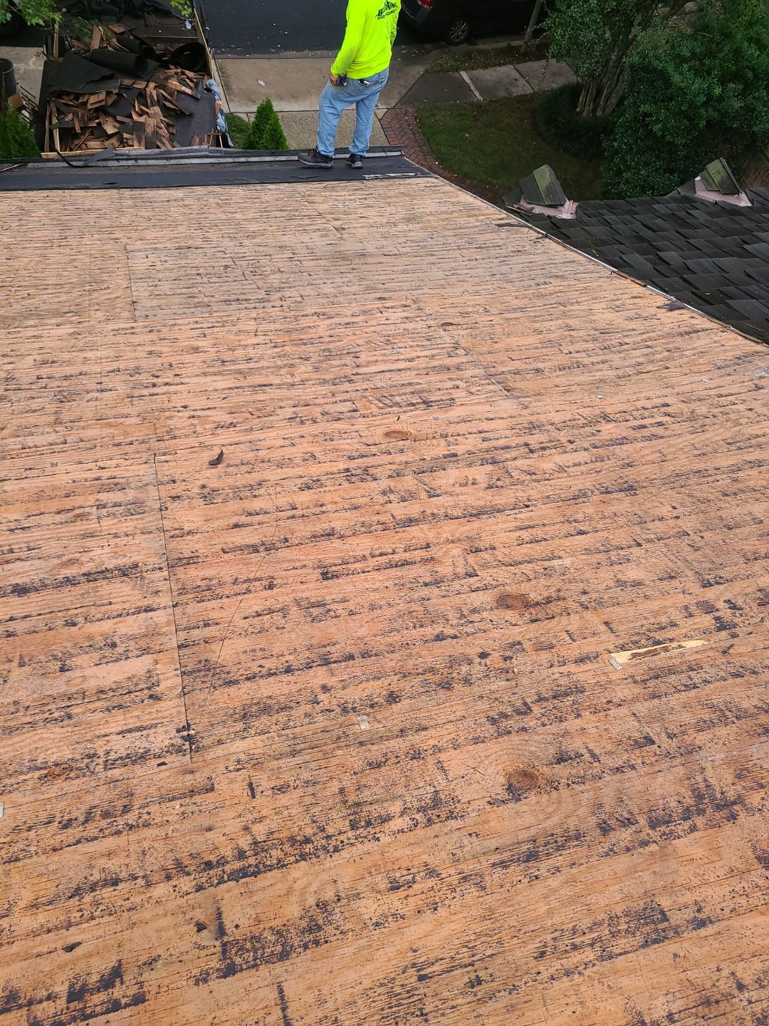Arlington: Residential Roof Replacement with Perfection CCA-Treated Cedar Shakes by RM Banning, Inc.