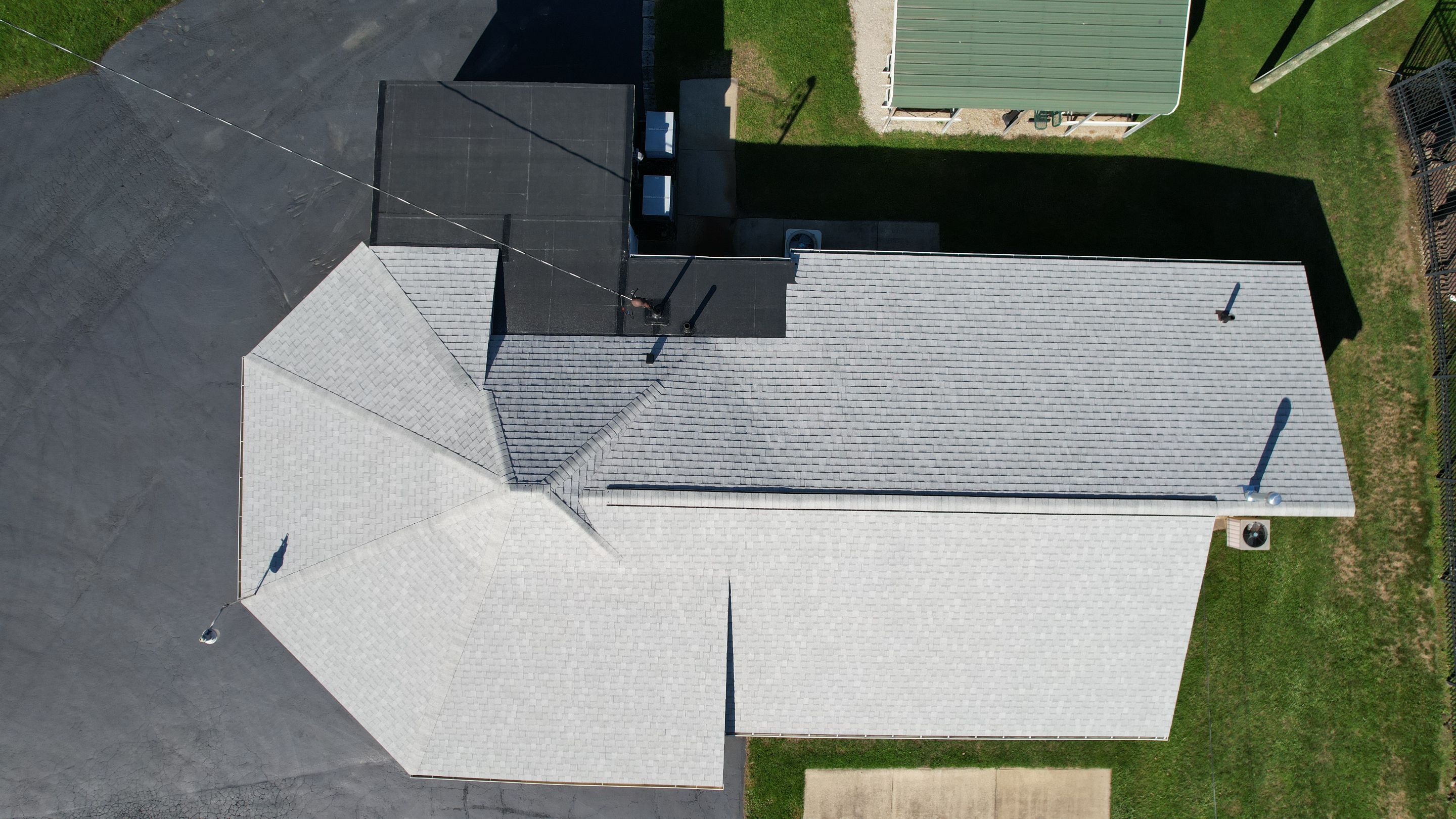 Atlas Pinnacle, Color, Oyster Shell, Drip Edge, Color, White by Eagle Eye Roofing