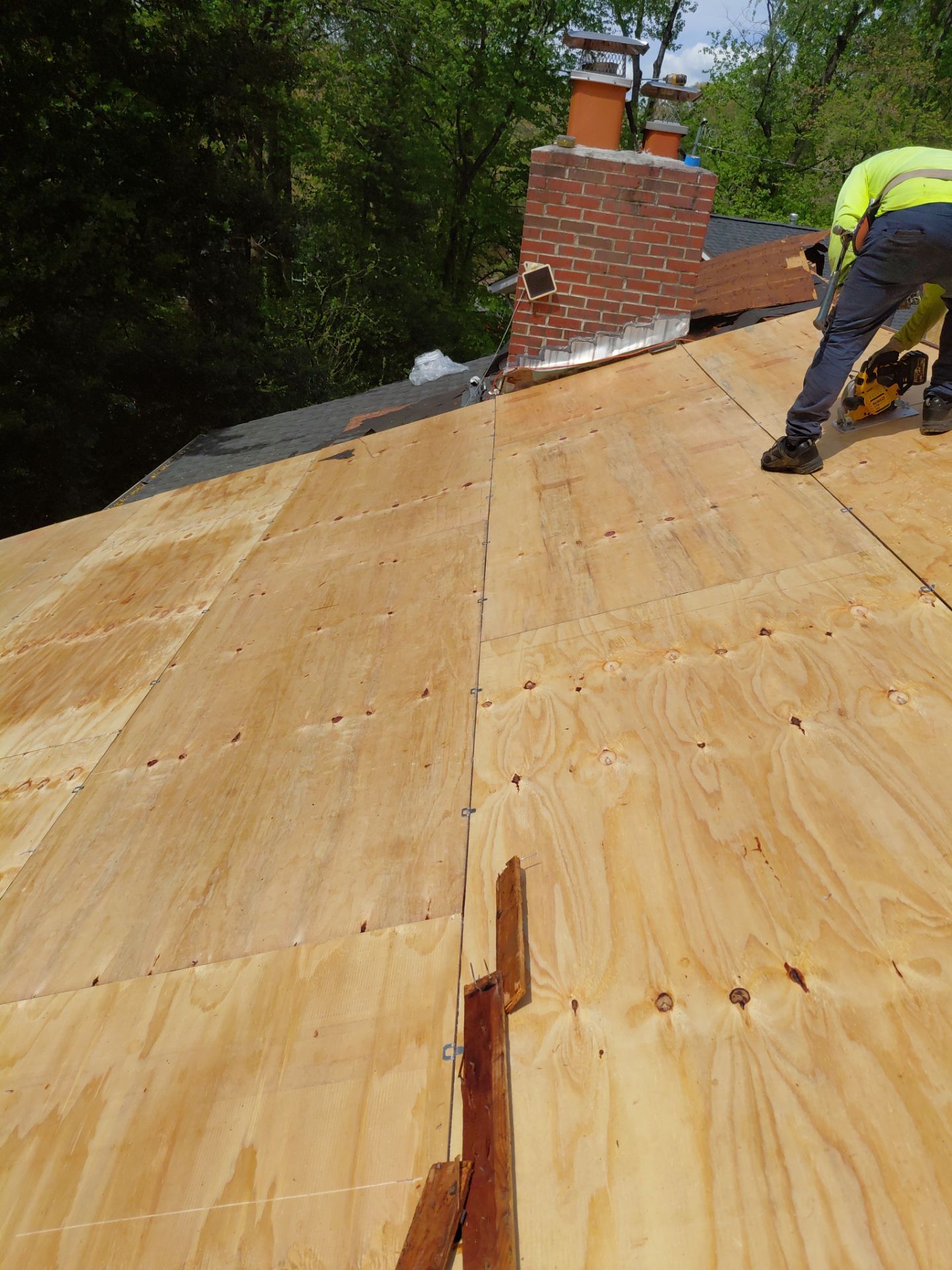 Annandale: Residential Roof Replacement with CertainTeed Landmark in Moire Black by RM Banning, Inc.