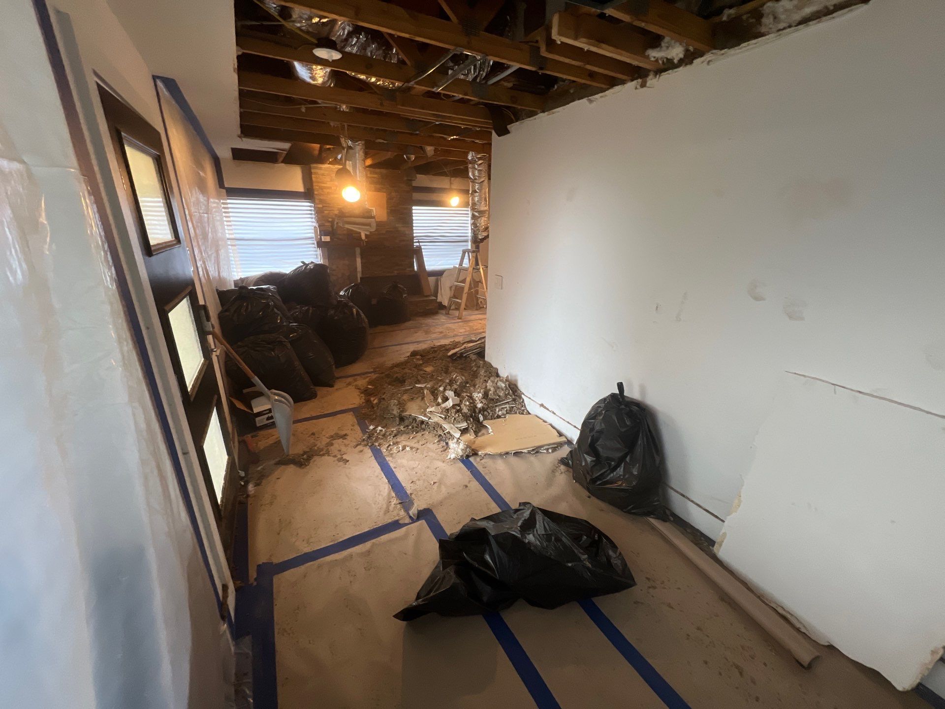 Windstorm Damage & Multi-Room Water Mitigation in St. Petersburg by Right On Time Restoration