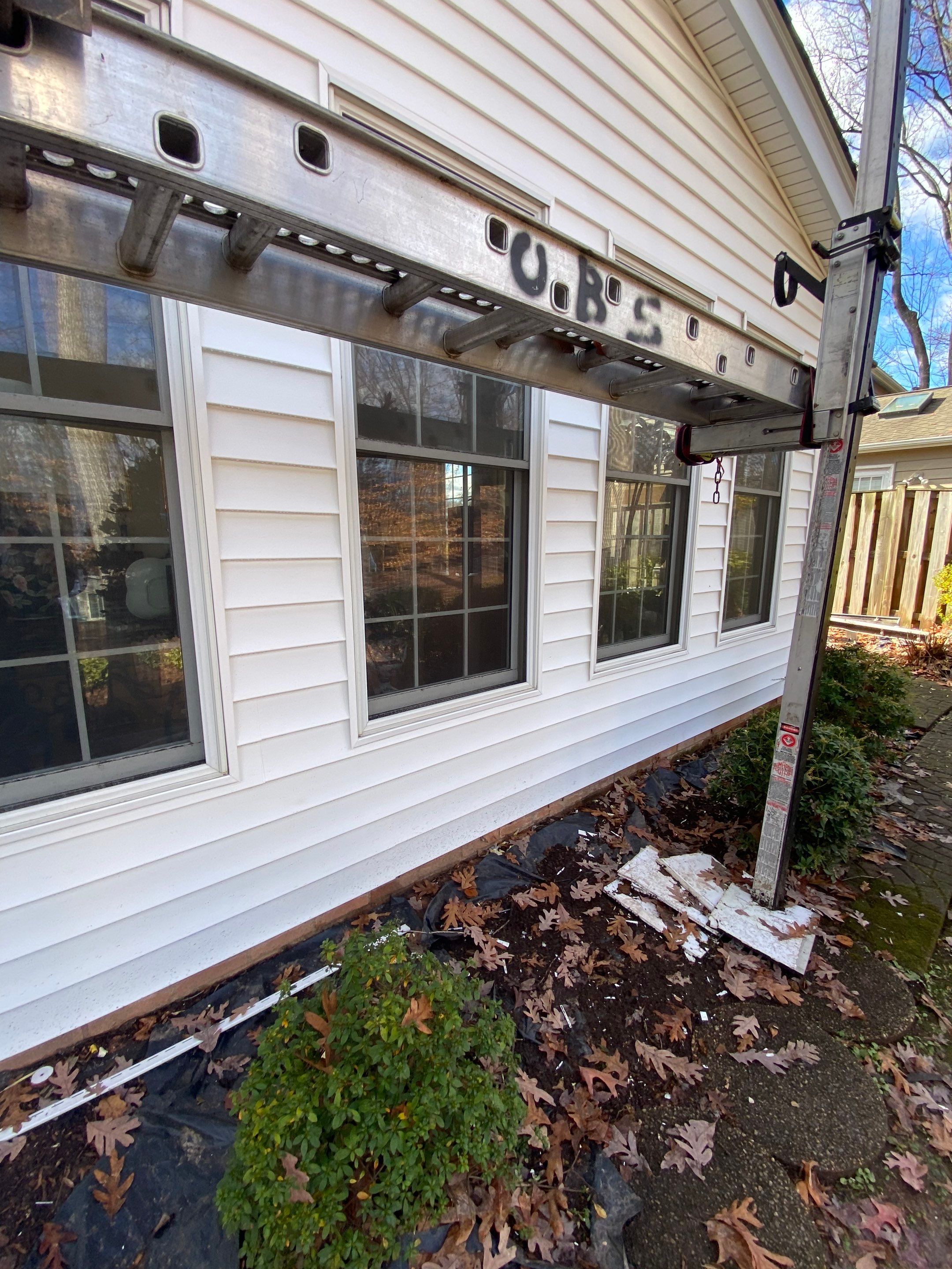 Springfield CertainTeed Charcoal Black Roof & CertainTeed Colonial White Siding by RM Banning, Inc.